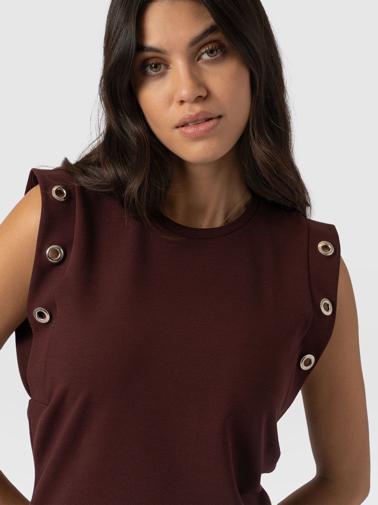 Rowan Tee Maroon Eyelet - Women's T-Shirts | Saint + Sofia® US