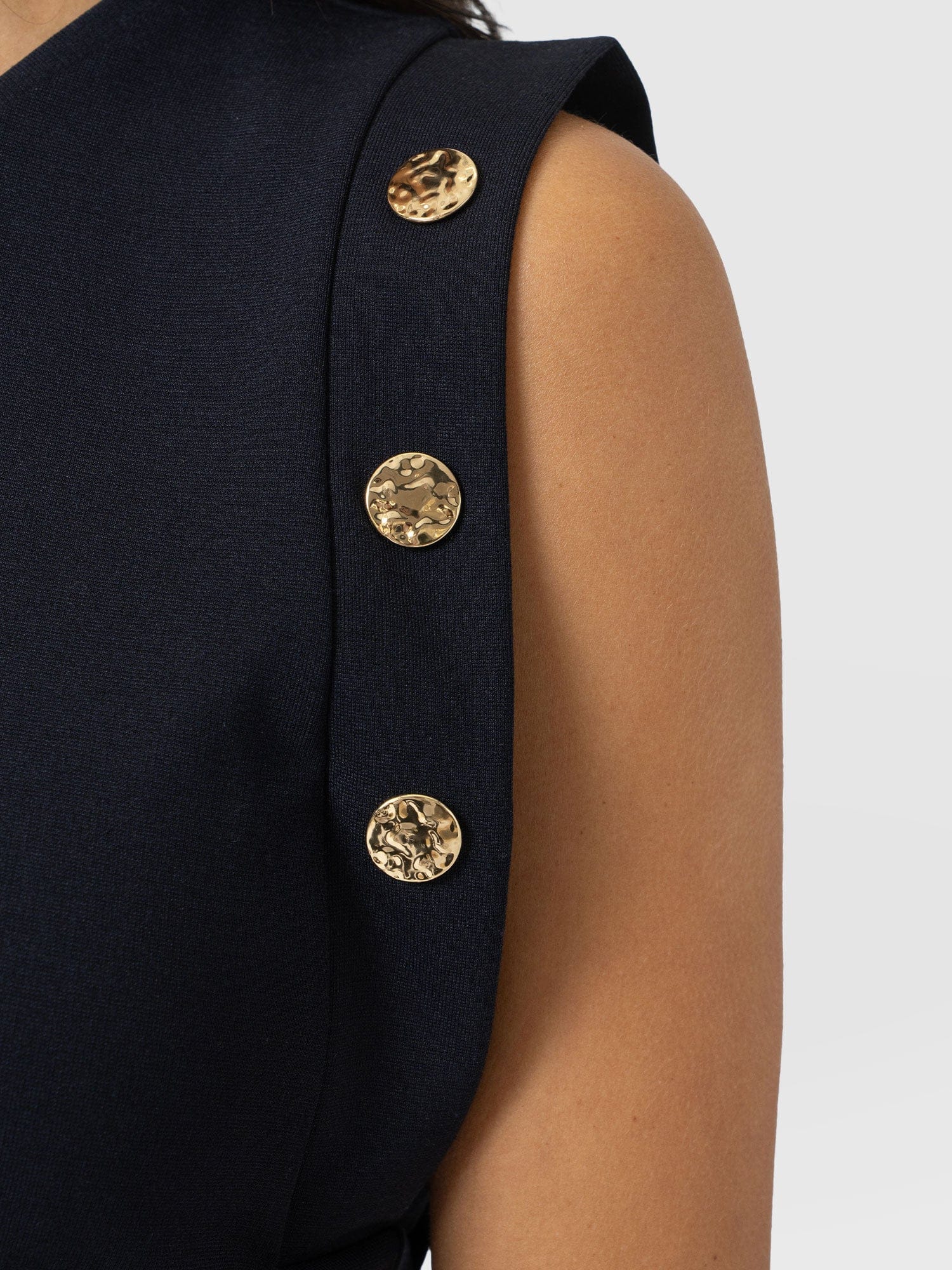 Rowan Tee - Navy - Molten - Women's T-shirts | Saint + Sofia® USA