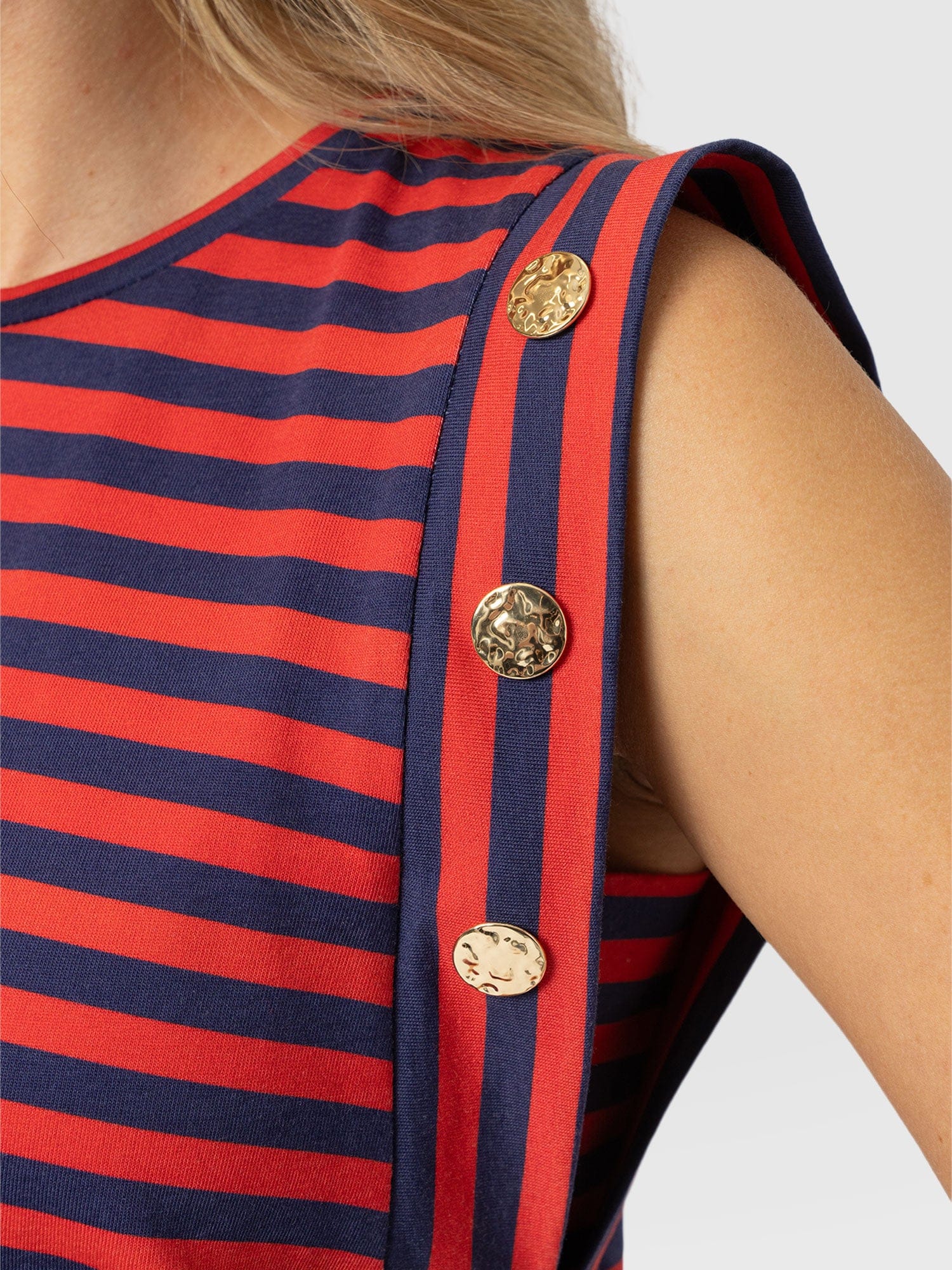 Rowan Tee - Red/Navy Stripe - Women's T-shirts | Saint + Sofia® USA