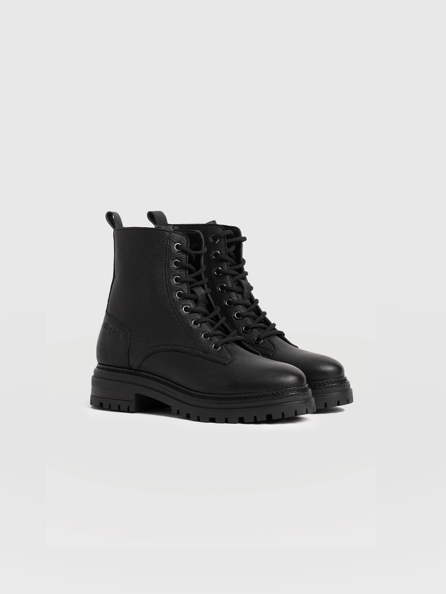 Roxie Boot - Black - Women's Shoes | Saint + Sofia® USA