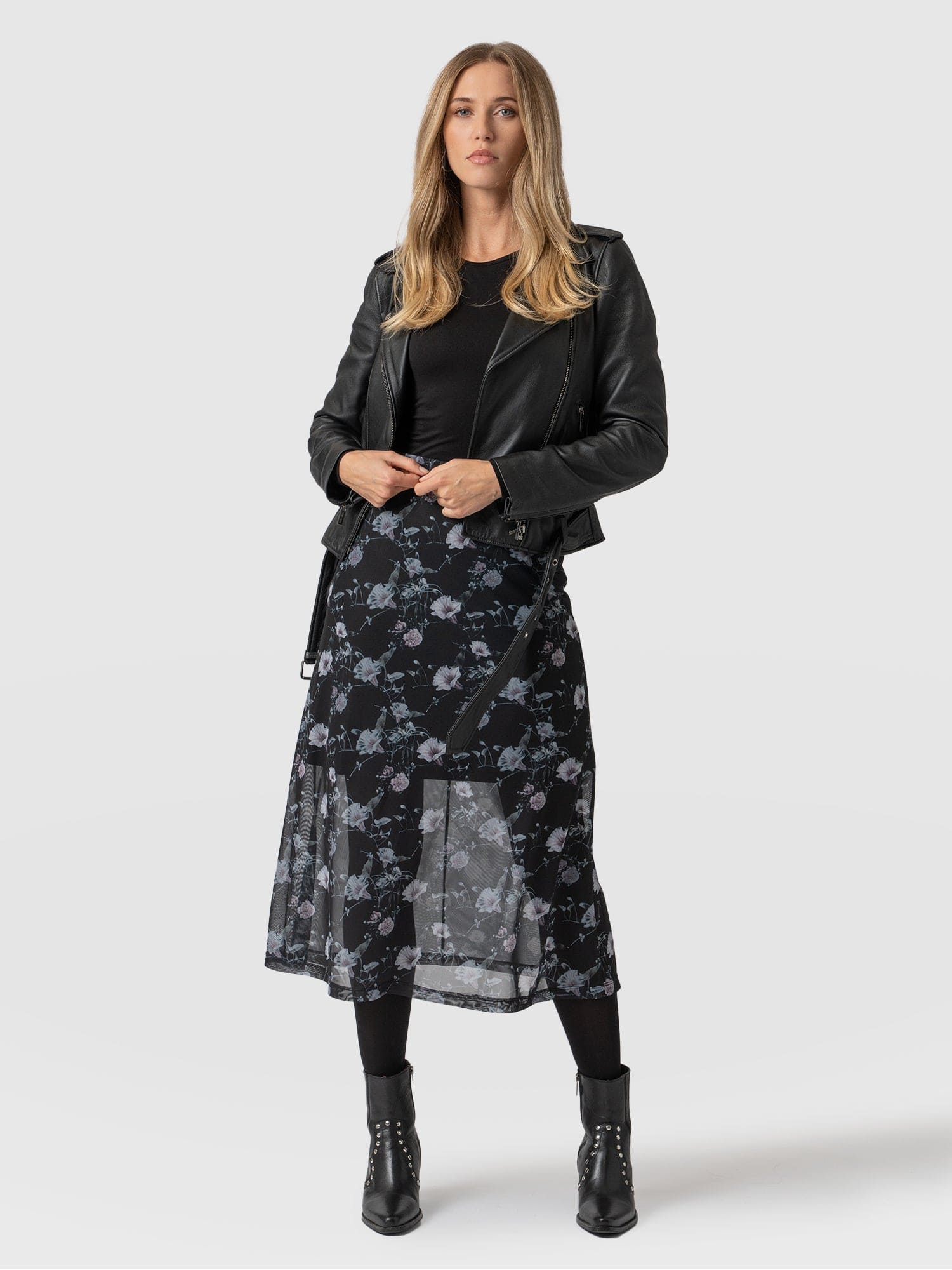 Shop Women's Skirts | Saint + Sofia® USA