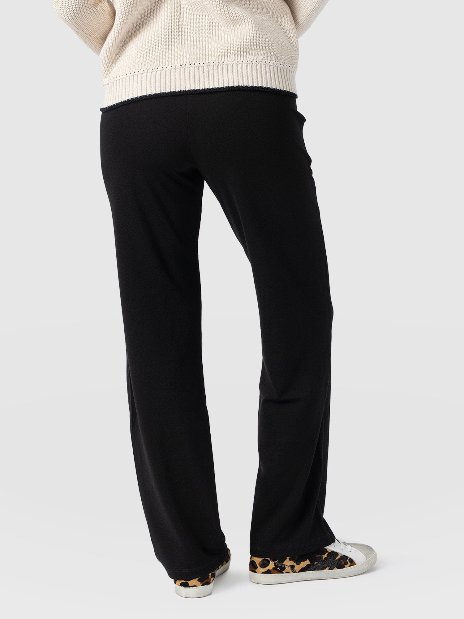 Runway Pant Black - Women's Pants | Saint + Sofia® USA
