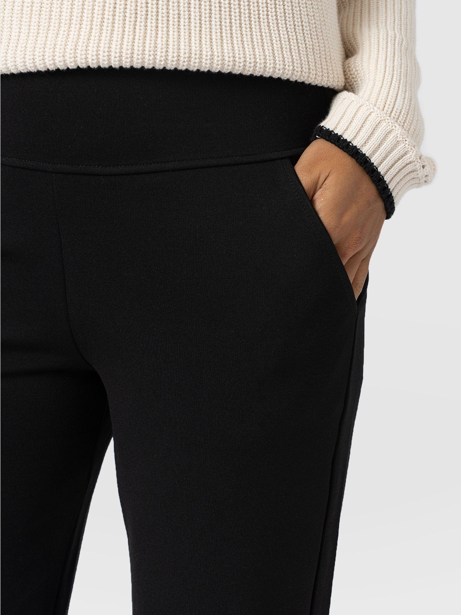 Runway Pant Black - Women's Pants | Saint + Sofia® USA