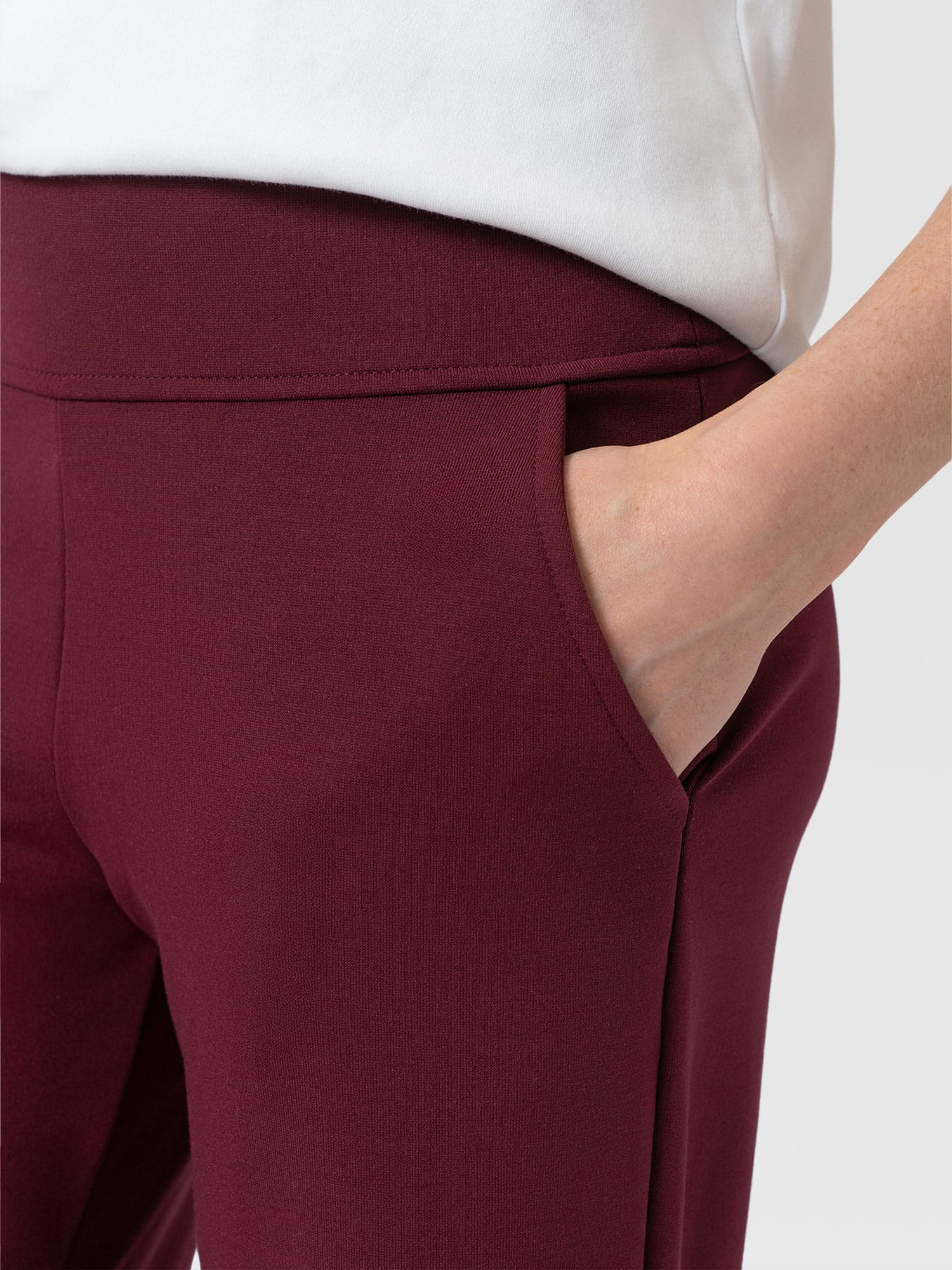 Runway Pant Burgundy - Women's Pants | Saint + Sofia® USA