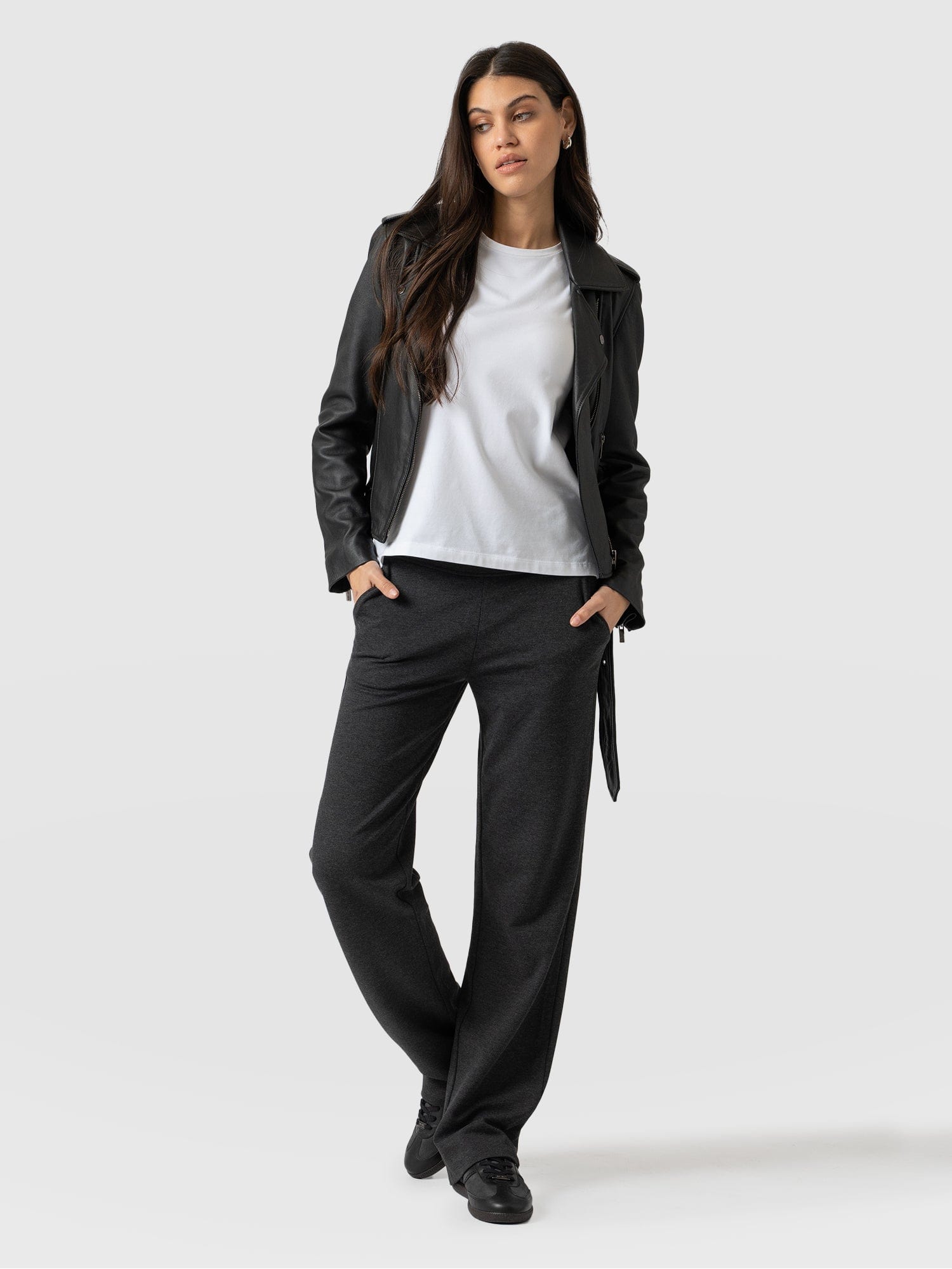 Runway Pant Charcoal - Women's Pants | Saint + Sofia® USA