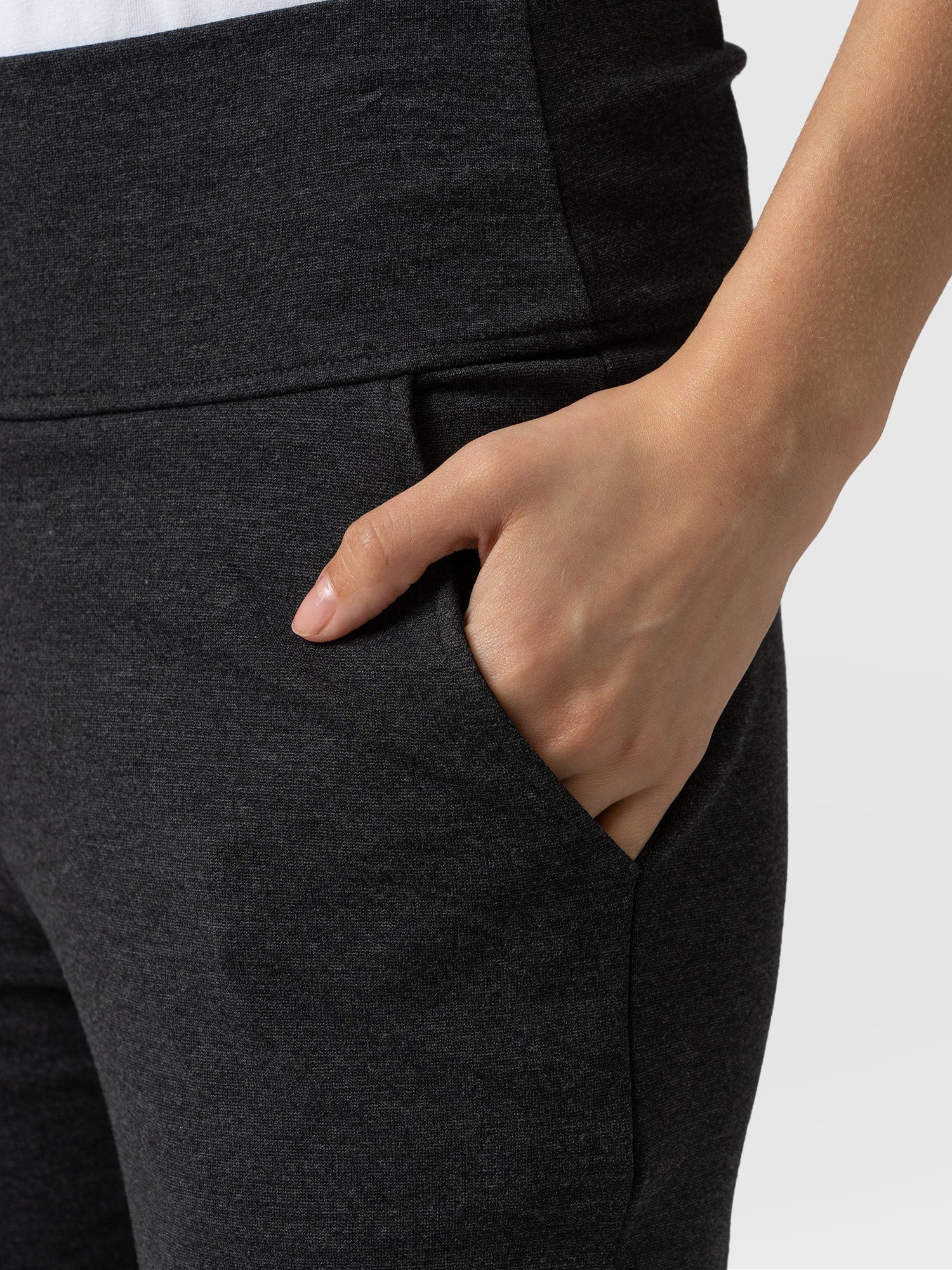 Runway Pant Charcoal - Women's Pants | Saint + Sofia® USA