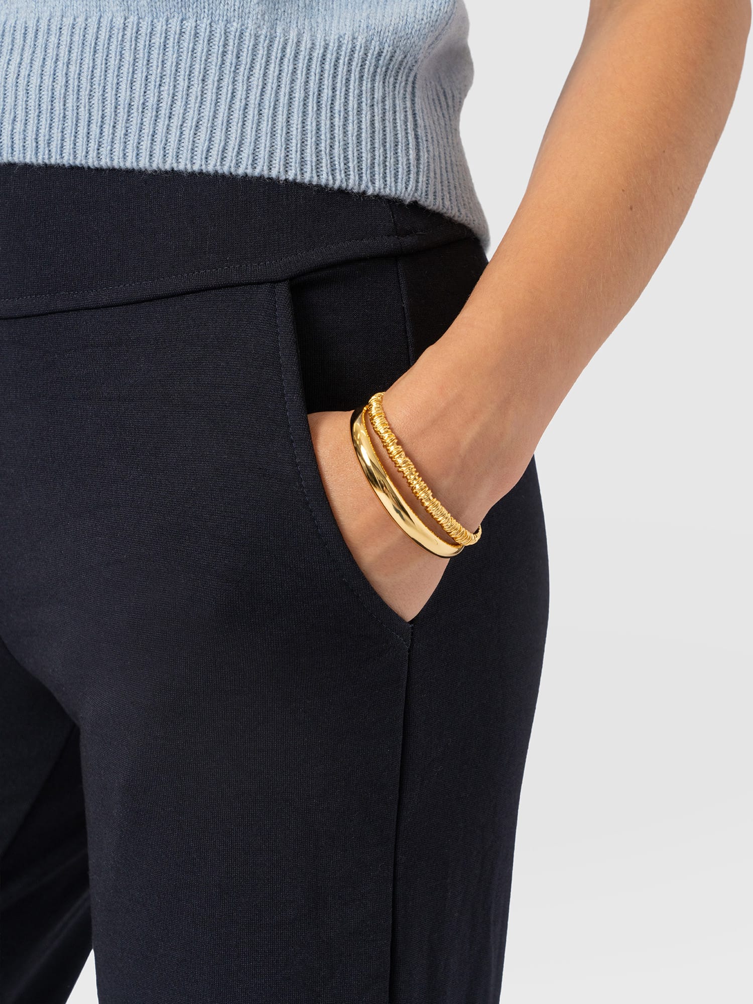 Runway Pant Navy - Women's Pants | Saint and Sofia® USA