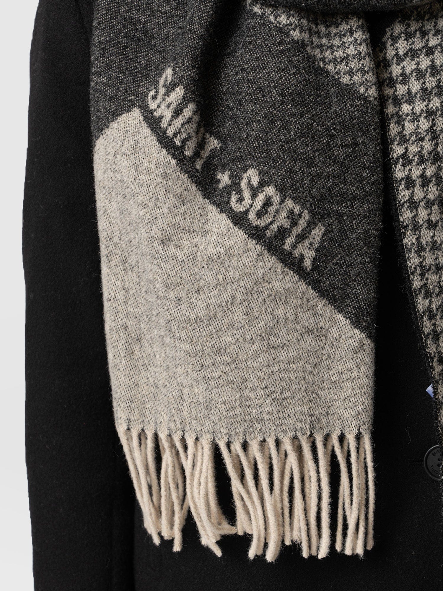 Saint + Sofia Scarf Black/Grey - Women's Scarves | Saint + Sofia® USA