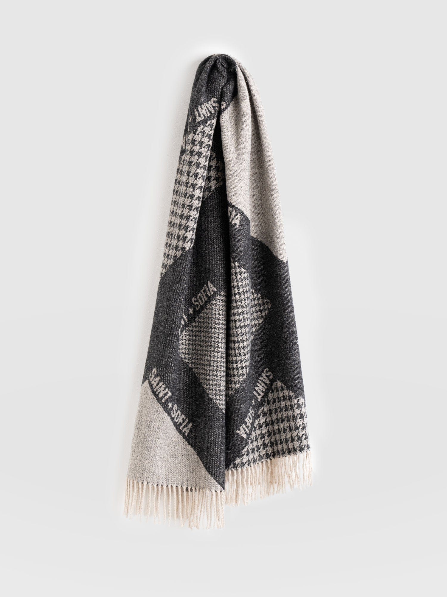 Saint + Sofia Scarf Black/Grey - Women's Scarves | Saint + Sofia® USA