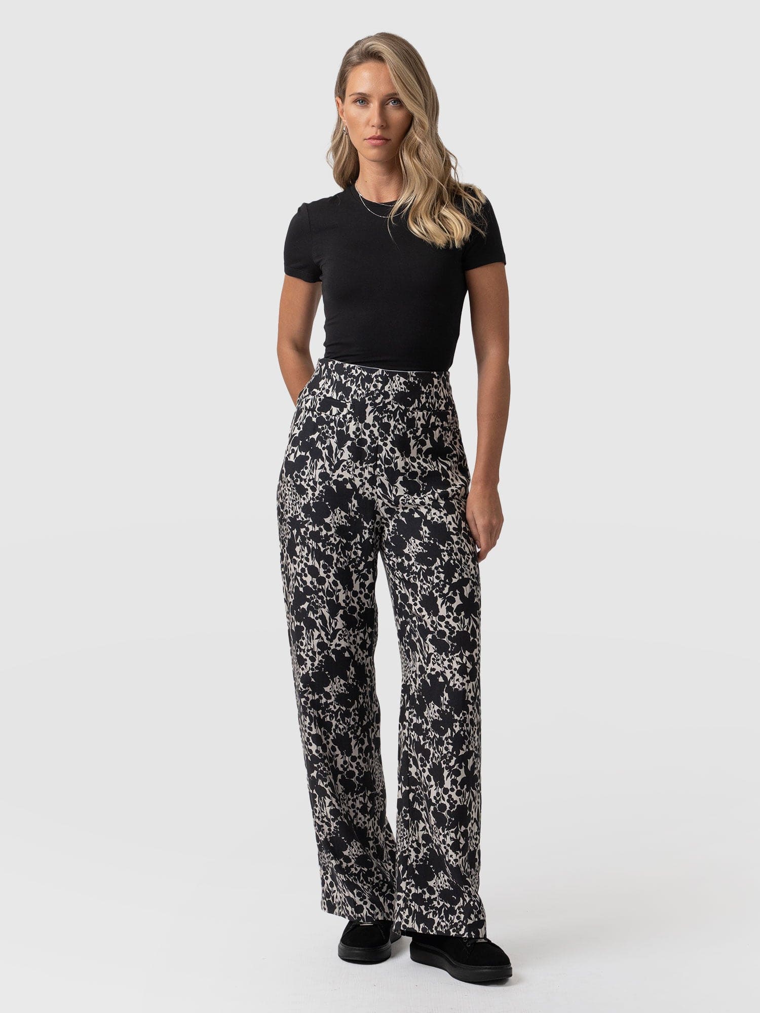 Anna High-Rise Floral Print Satin Trousers | Italian Fashion Clothing —  Shops From Italy