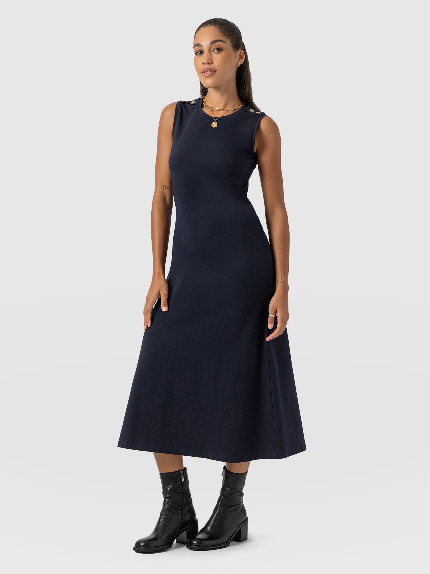 Sleeveless Runway Maxi Dress - Navy - Women's Dresss | Saint + Sofia® USA