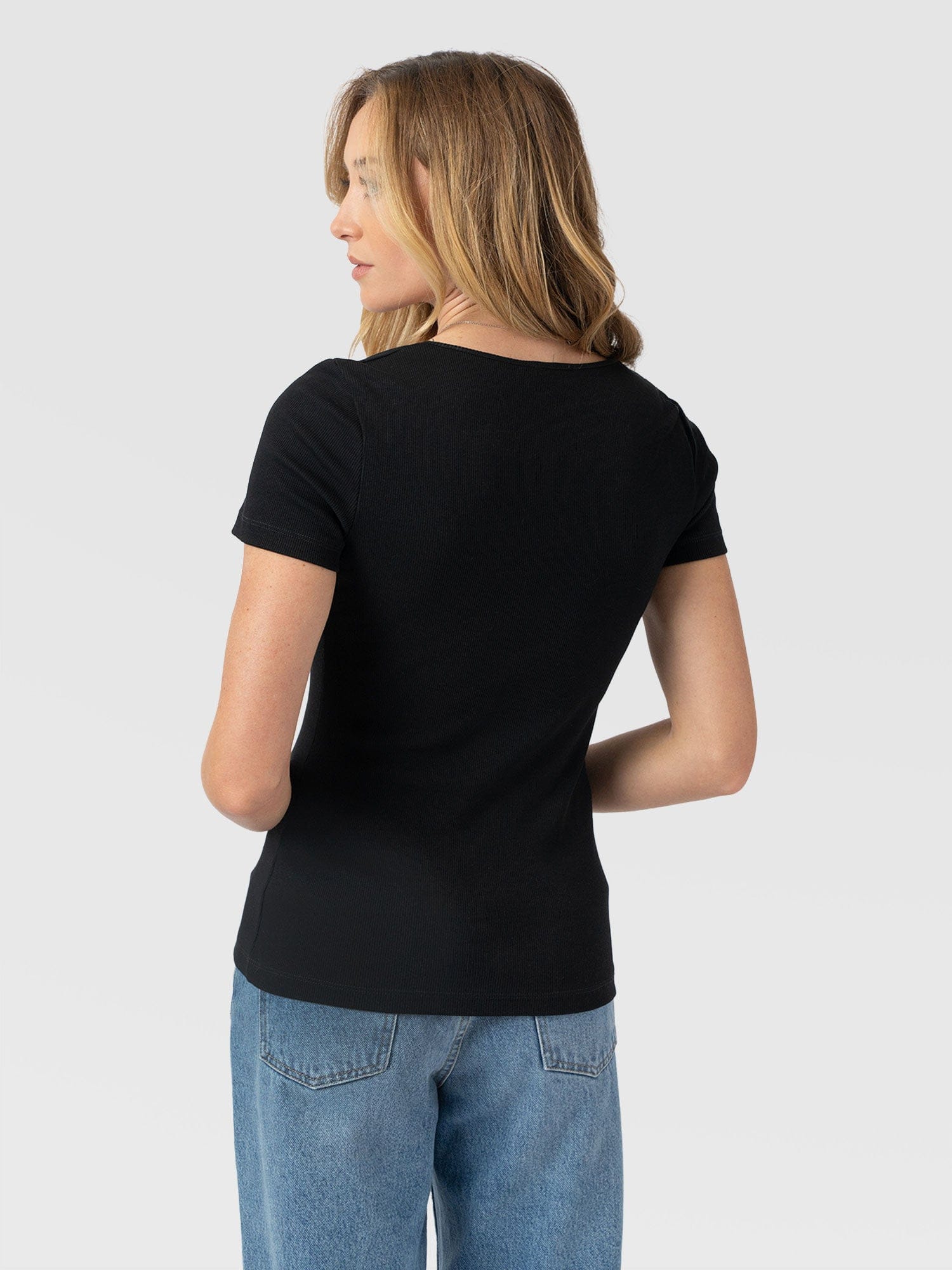 Sloane Ribbed Short Sleeve Tee - Black - Women's T-shirts | Saint + Sofia® USA