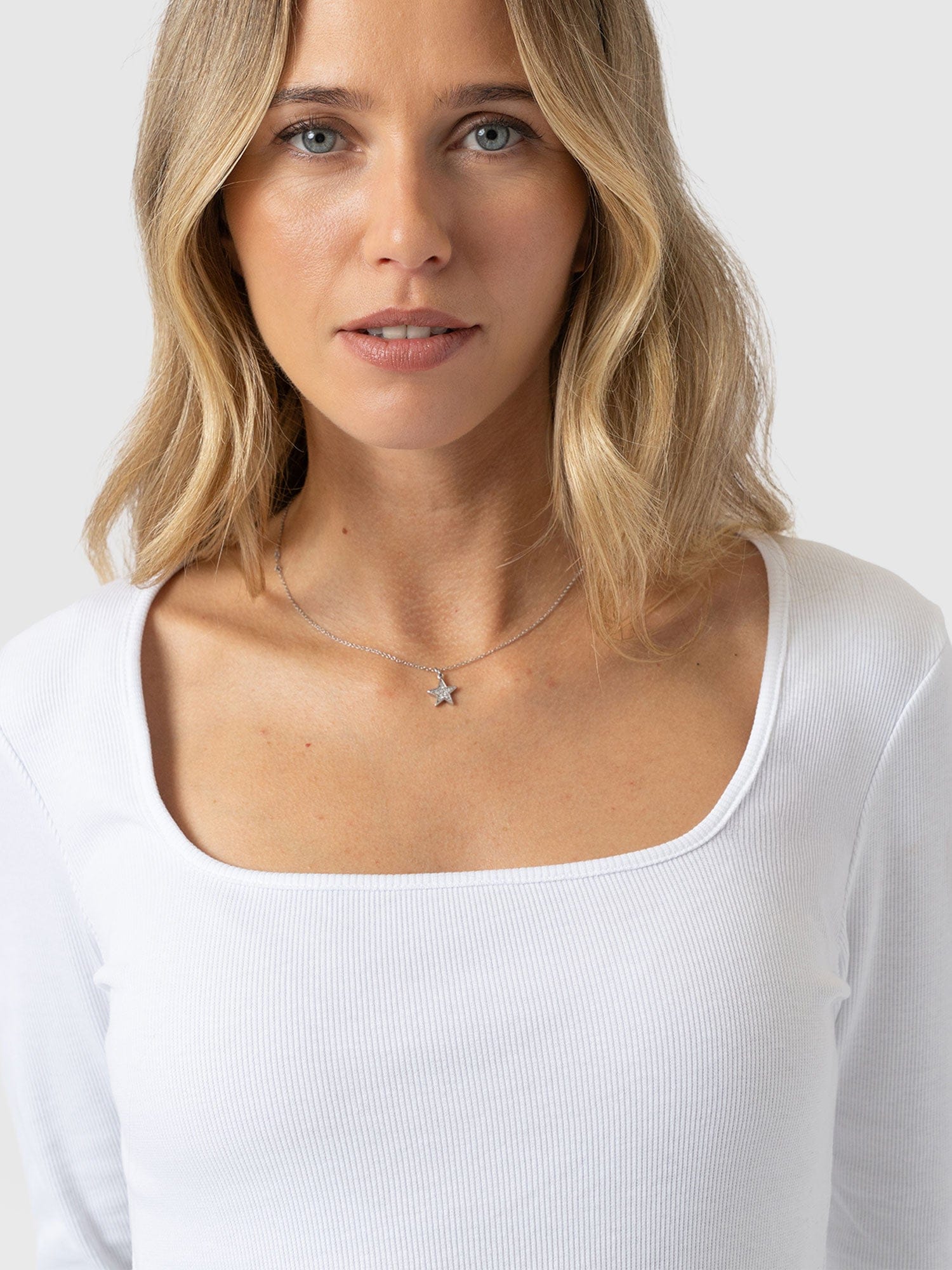 Sloane Ribbed Top - White - Women's T-shirts | Saint + Sofia® USA