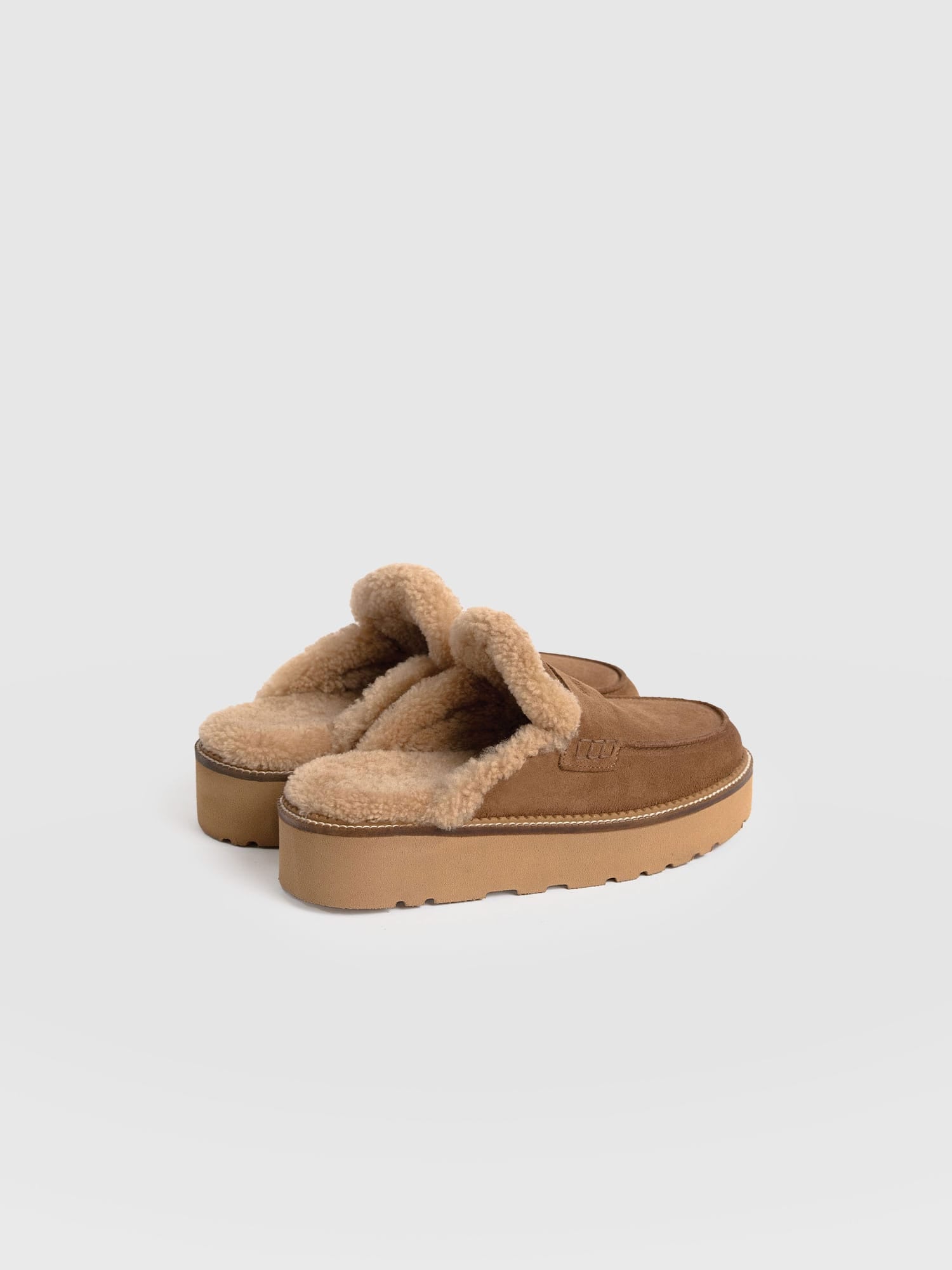 Sloane Shearling Clog - Camel - Women's Shoes | Saint + Sofia® USA