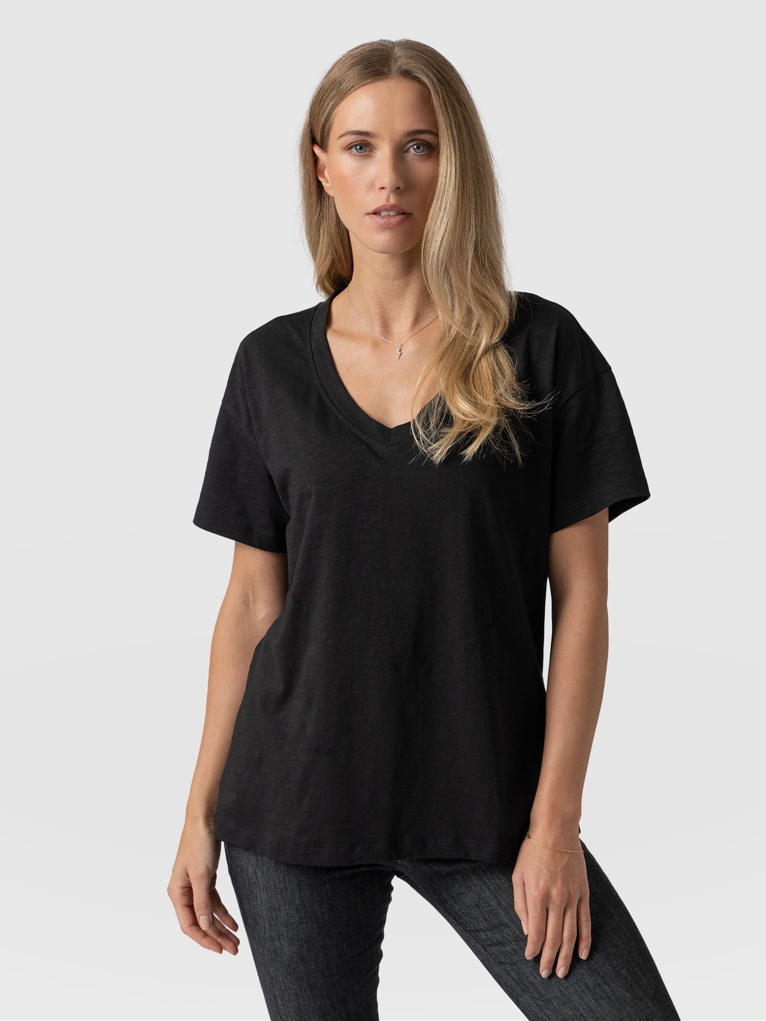 Slub Relaxed Fit V Neck Tee Black - Women's T-shirts | Saint + Sofia® USA