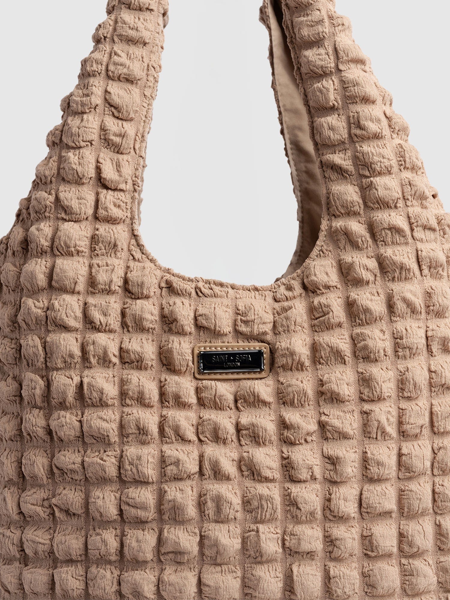 Soho Shoulder Tote Bag Beige - Women's Bags | Saint + Sofia® US