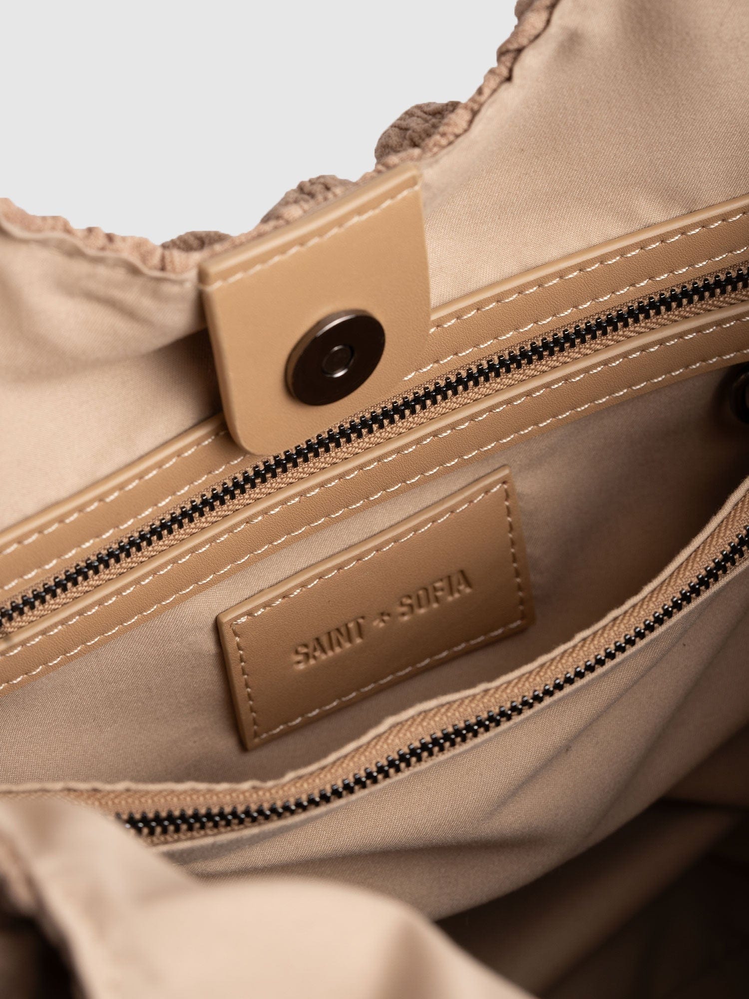 Soho Shoulder Tote Bag Beige - Women's Bags | Saint + Sofia® US