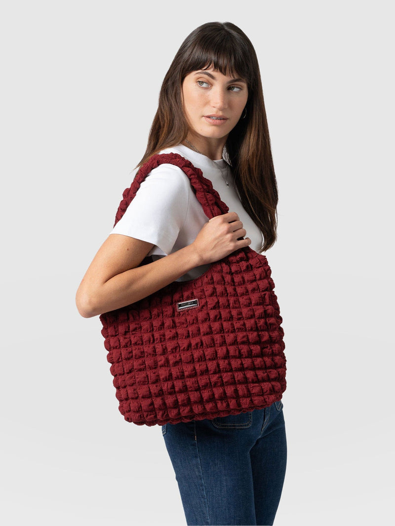 Soho Shoulder Tote Bag Burgundy - Women's Bags | Saint + Sofia® US