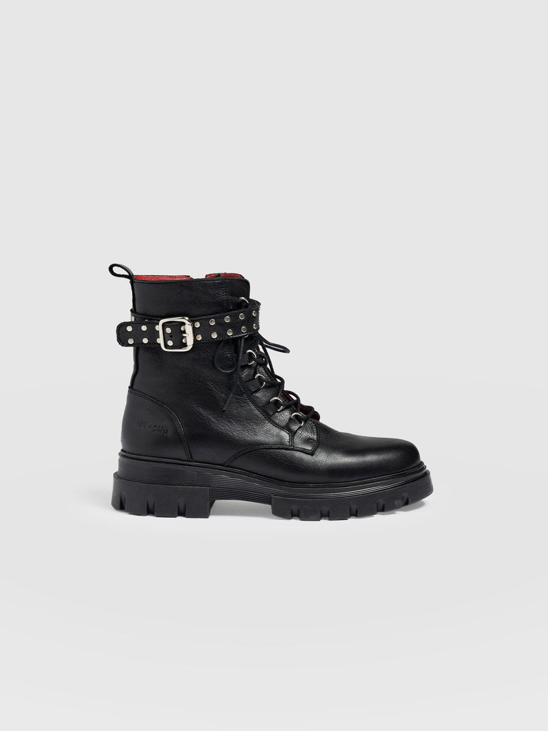 Southbank Studded Boot Black - Women's Leather Boots | Saint + Sofia® USA