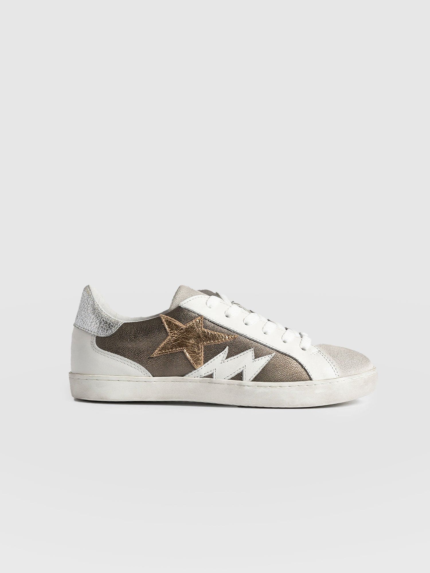 Spitalfields Sneakers Metallic Gold - Women's Sneakers | Saint + Sofia® US