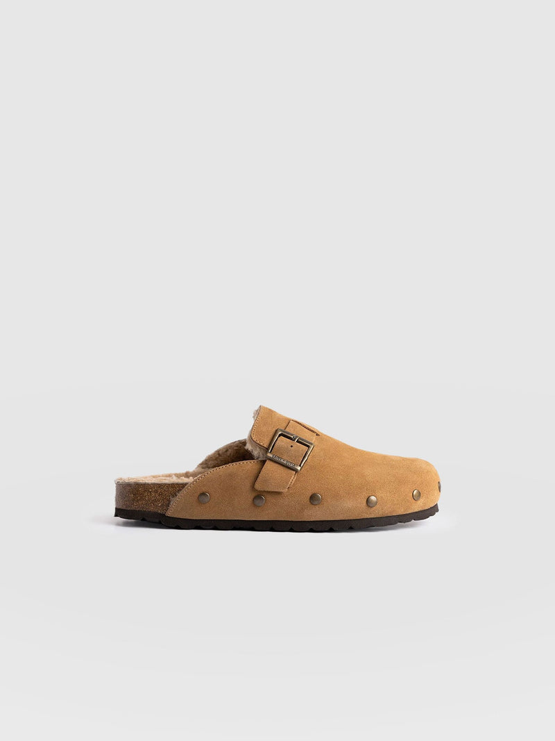 Studded Clogs Tan Shearling - Women's Shoes | Saint + Sofia® US