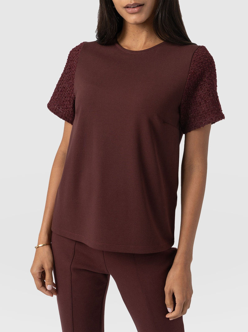 Taylor Rayner Contrast Tee Maroon - Women's T-Shirts | Saint + Sofia® US