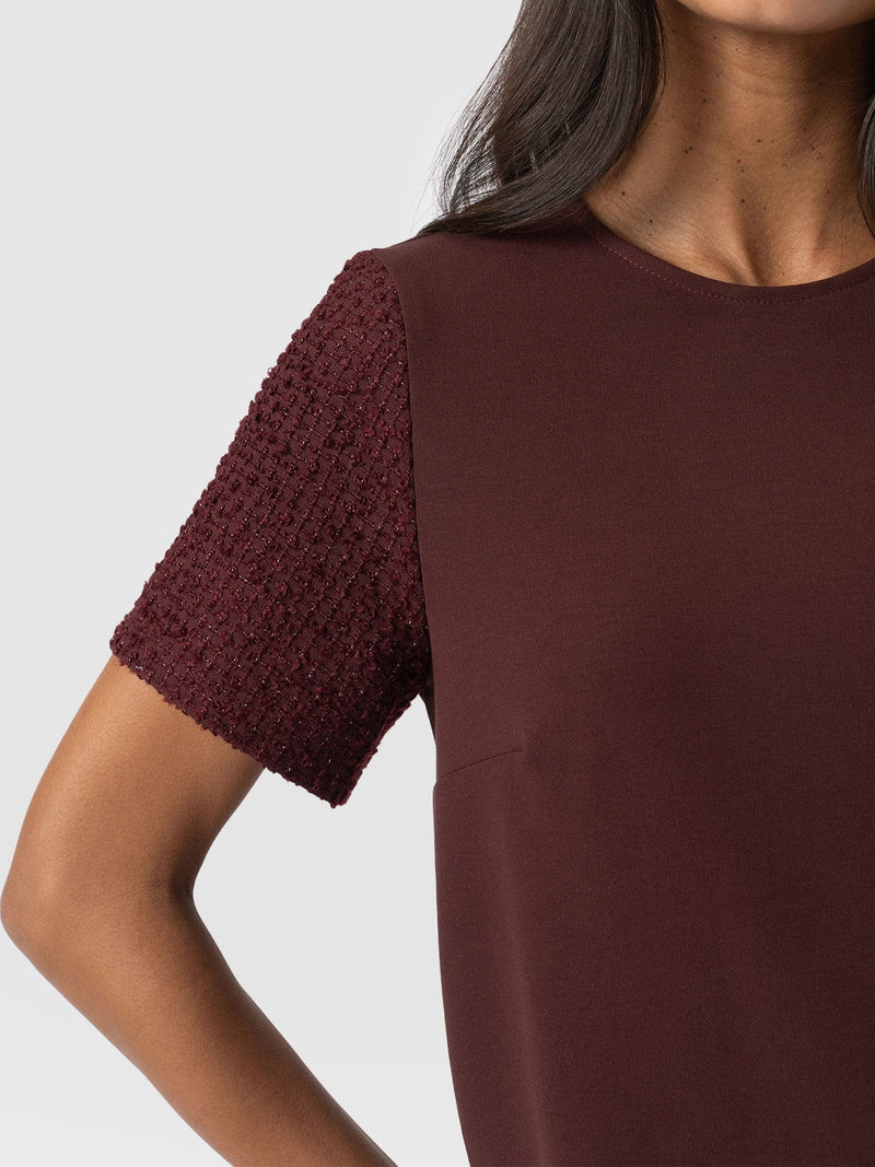 Taylor Rayner Contrast Tee Maroon - Women's T-Shirts | Saint + Sofia® US