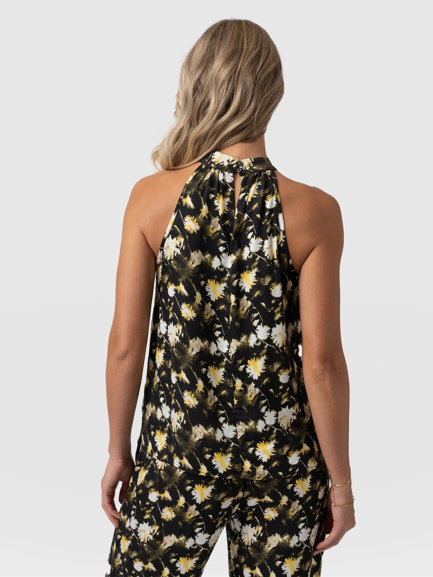 Tilda Halter Neck Black Daisy Floral - Women's T-Shirts | Saint + Sofia® UK