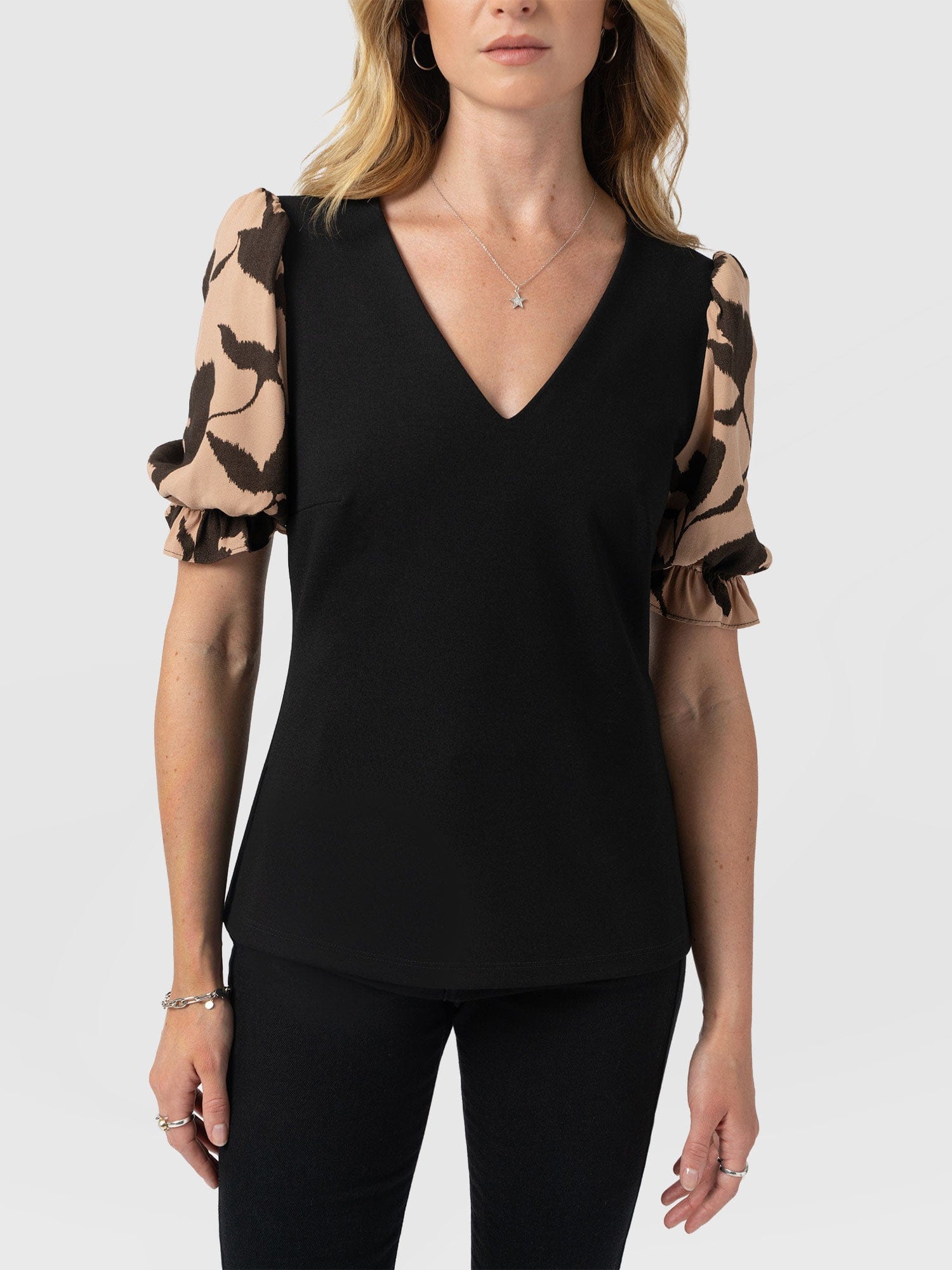 Tori Puff Sleeve Top - Brown Floral - Women's T-shirts | Saint + Sofia® USA