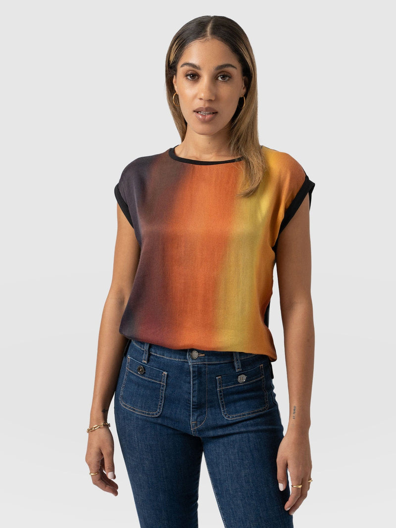Turn Up Contrast Tee Amber Gradient - Women's T-Shirts | Saint + Sofia® UK