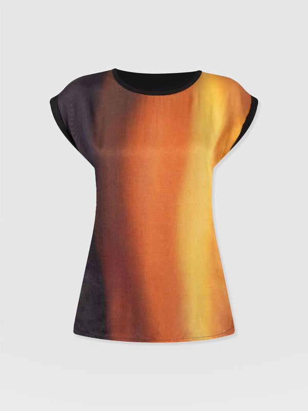 Turn Up Contrast Tee Amber Gradient - Women's T-Shirts | Saint + Sofia® USA