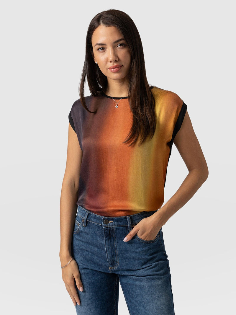 Turn Up Contrast Tee Amber Gradient - Women's T-Shirts | Saint + Sofia® USA