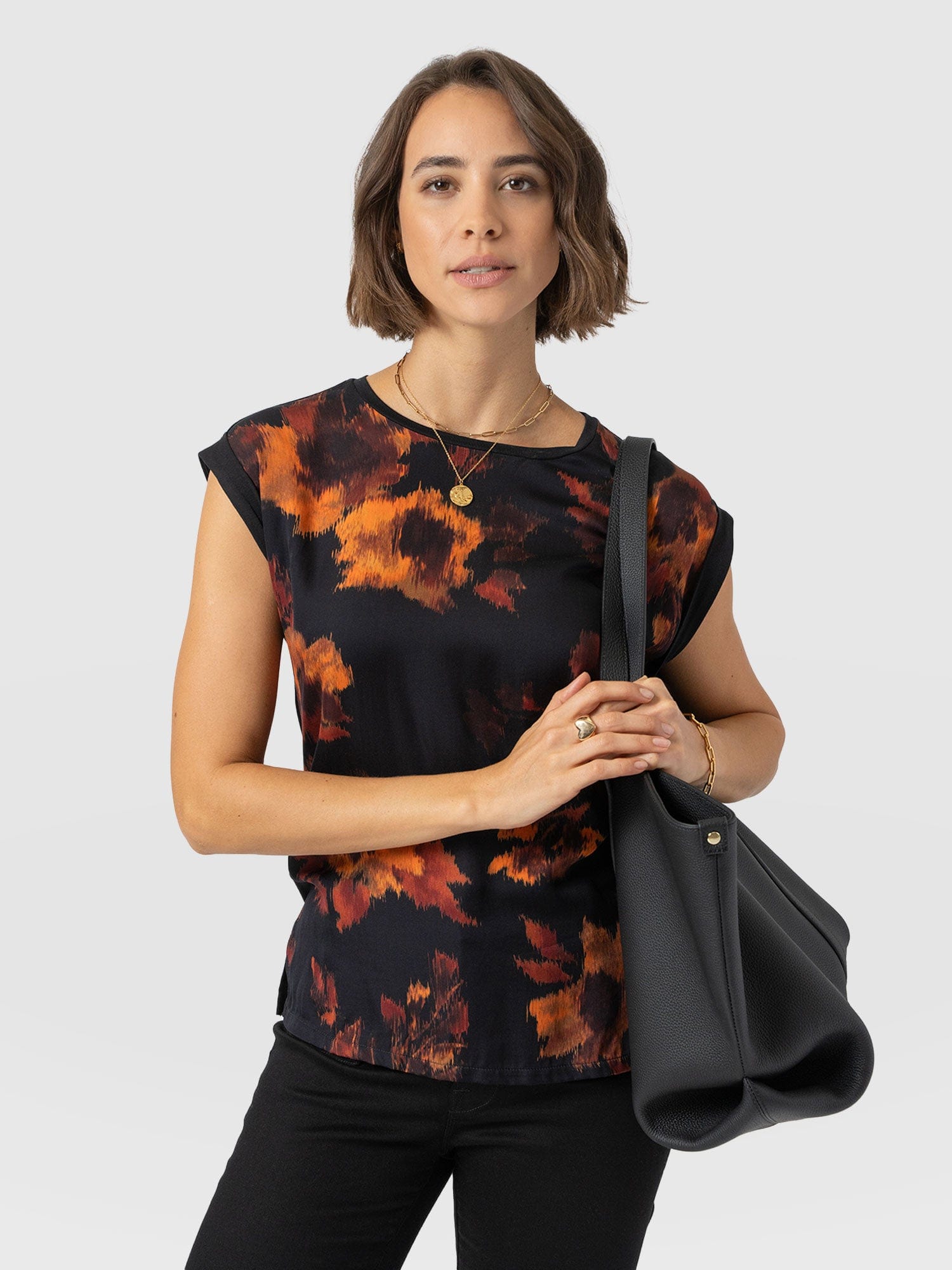 Turn Up Contrast Tee - Autumn Floral - Women's T-shirts | Saint + Sofia® USA