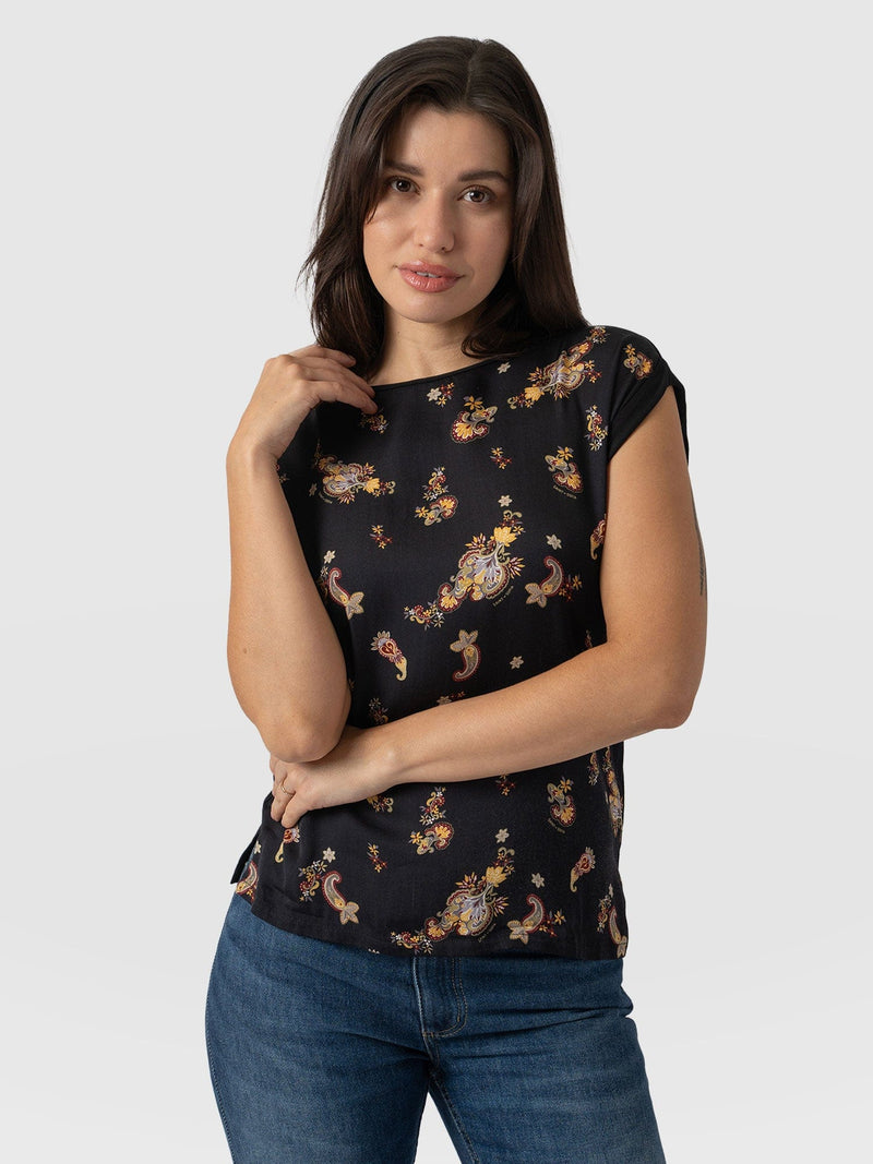 Turn Up Contrast Tee Black Paisley - Women's T-Shirts | Saint + Sofia® US