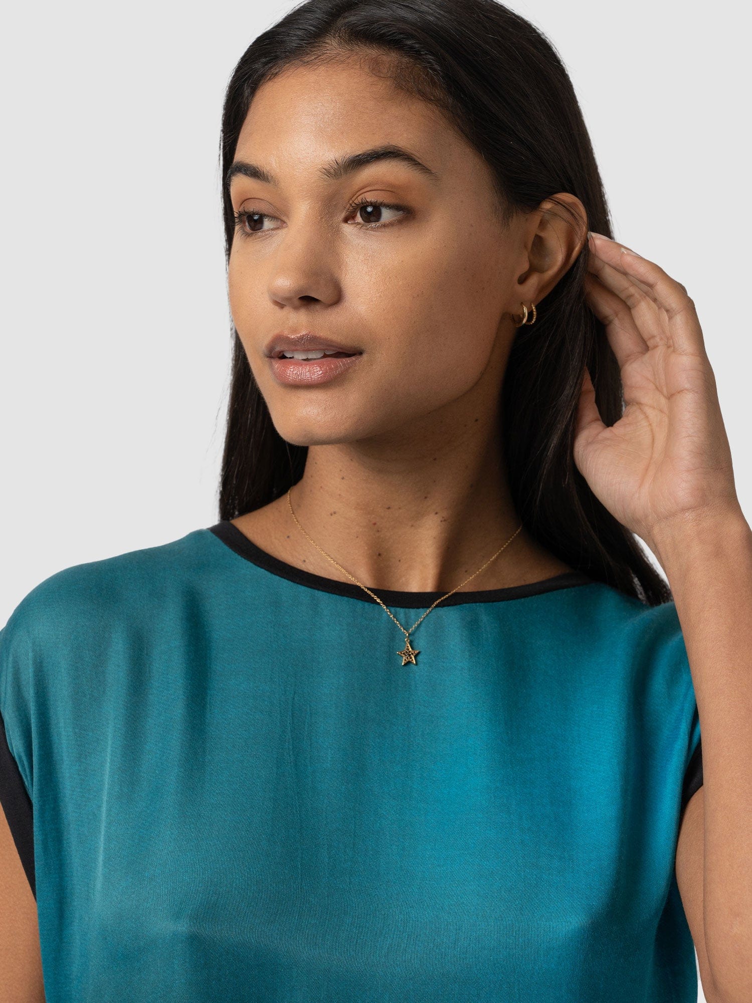 Turn Up Contrast Tee Blue Coral - Women's T-Shirts | Saint + Sofia® USA