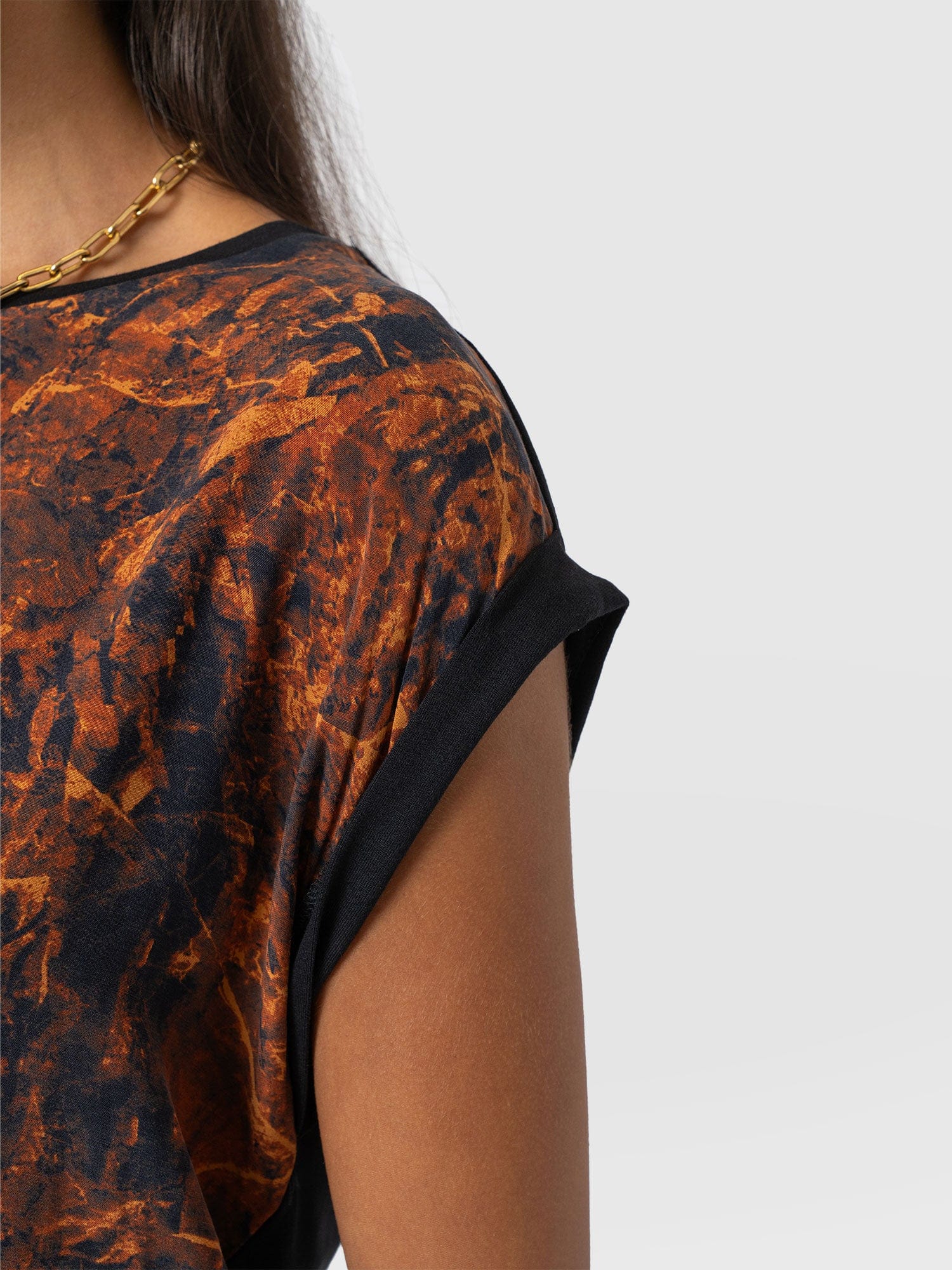 Turn Up Contrast Tee - Brown Marble - Women's T-shirts | Saint + Sofia® USA