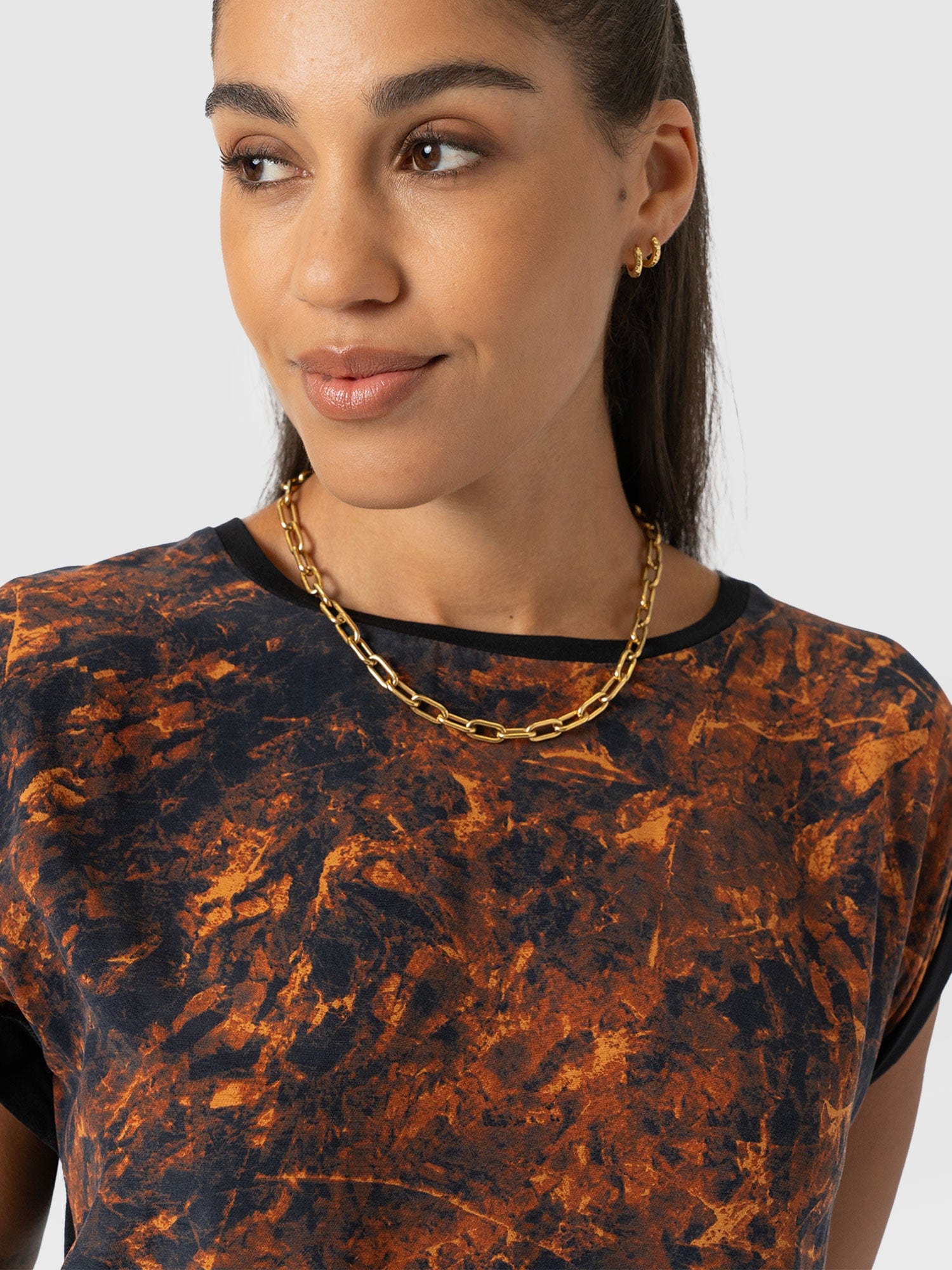Turn Up Contrast Tee - Brown Marble - Women's T-shirts | Saint + Sofia® USA