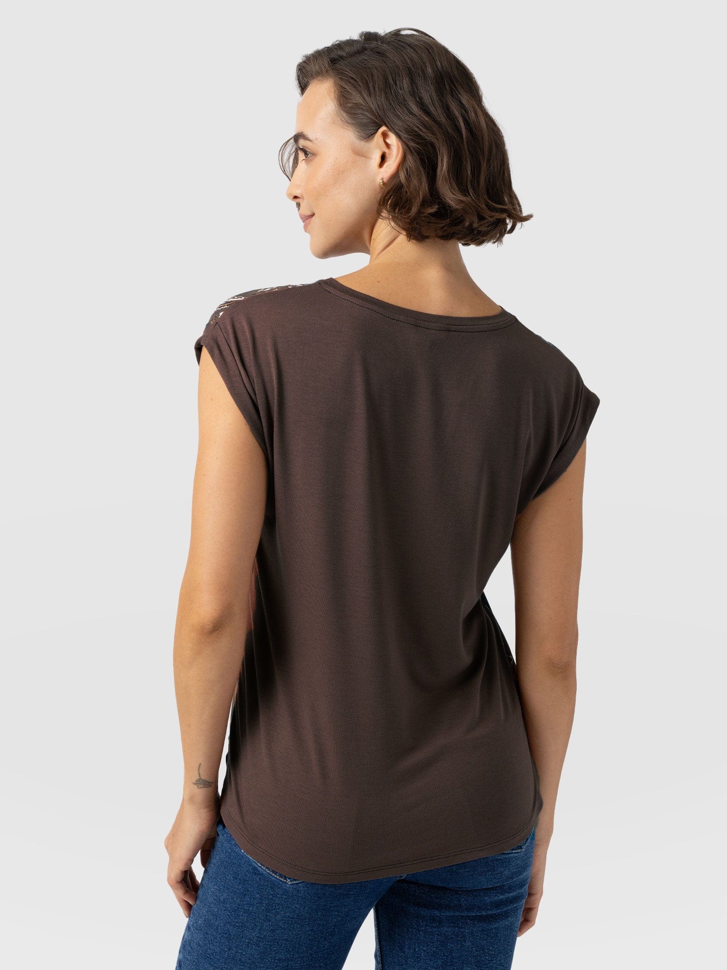 Turn Up Contrast Tee - Brown Paisley - Women's T-shirts | Saint + Sofia? USA