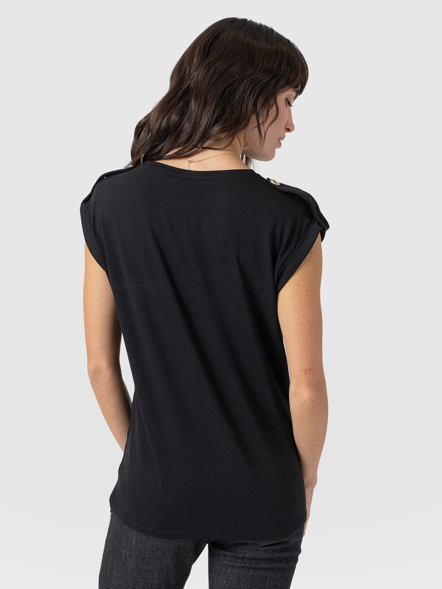 Turn-Up Tee Black Lightning - Women's T-Shirts | Saint + Sofia® USA