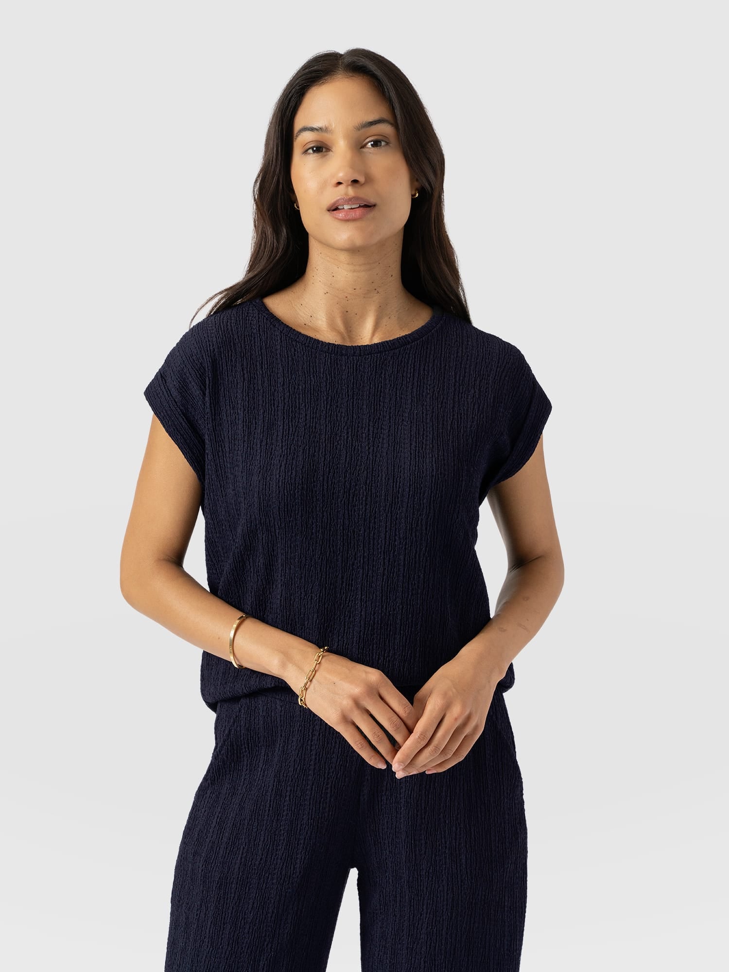 Turn Up Tee - Navy Textured - Women's T-shirts | Saint + Sofia® USA