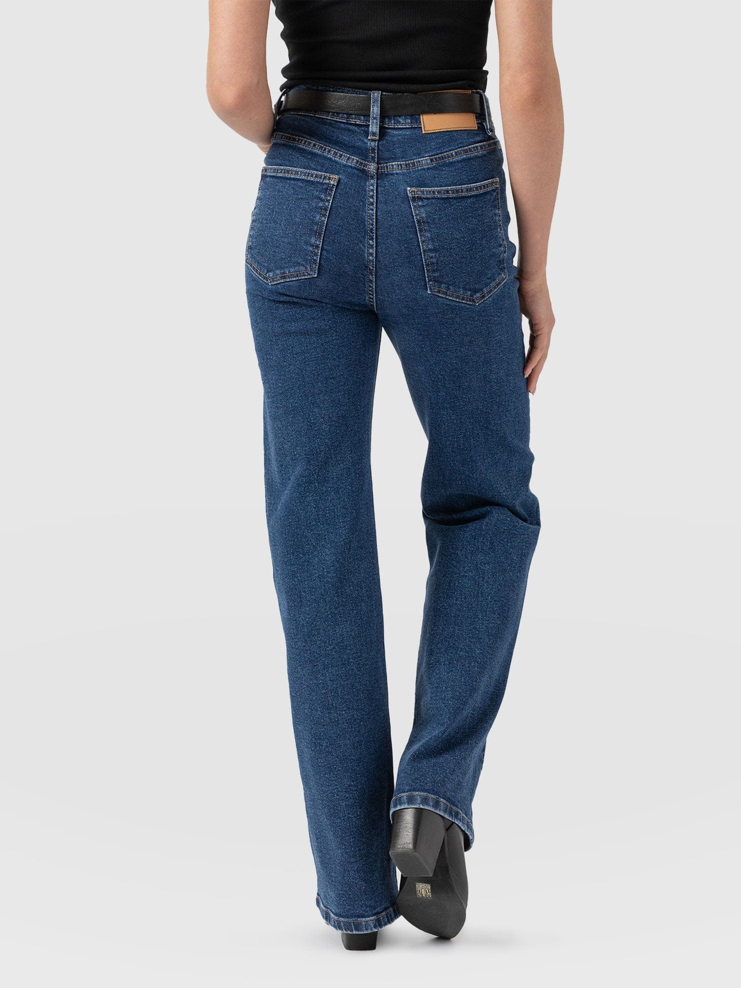 Wide Leg Jean - Mid Blue-Regular - Women's Jeanss | Saint + Sofia® USA