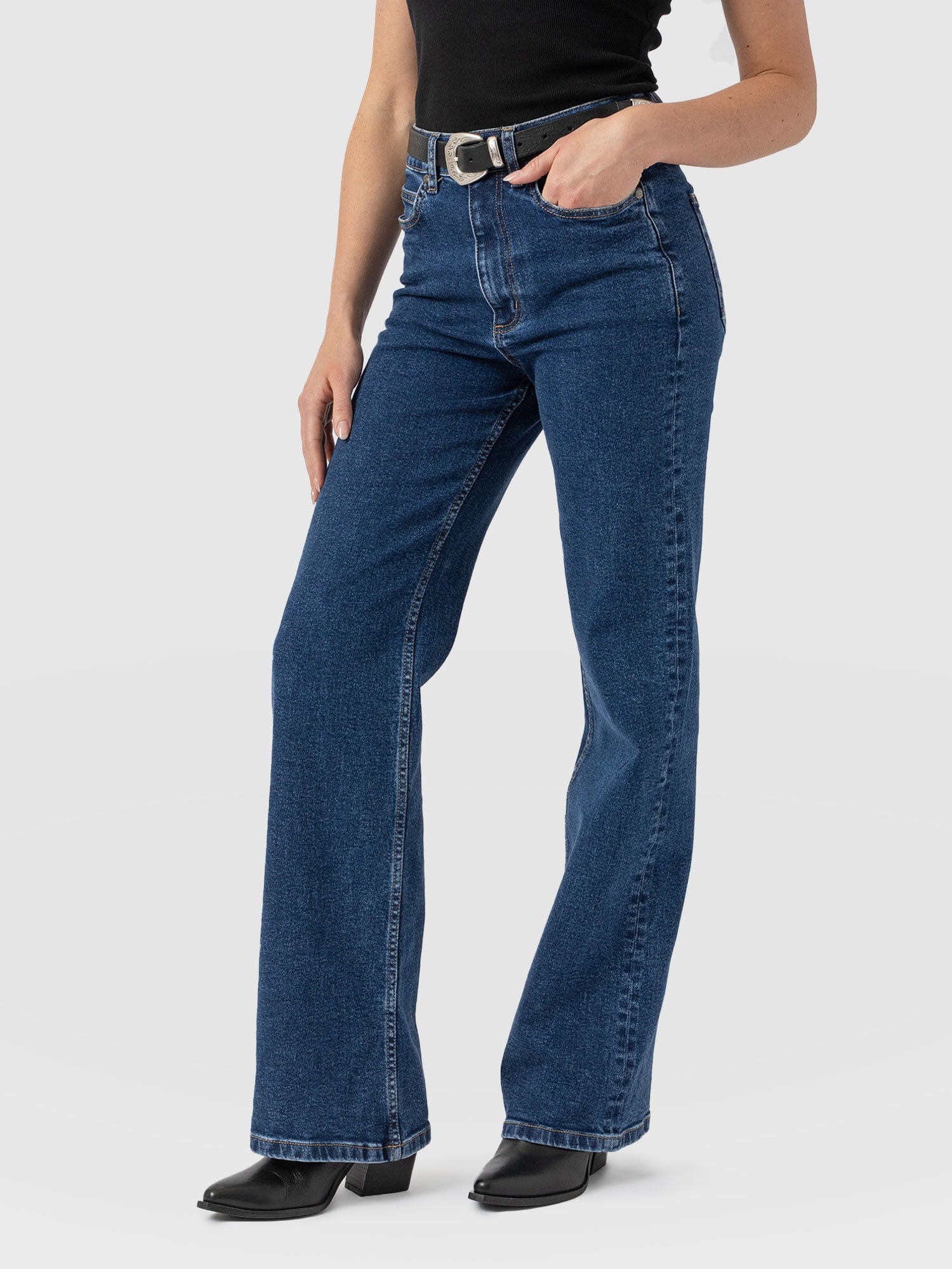 Wide Leg Jean - Mid Blue-Regular - Women's Jeanss | Saint + Sofia® USA