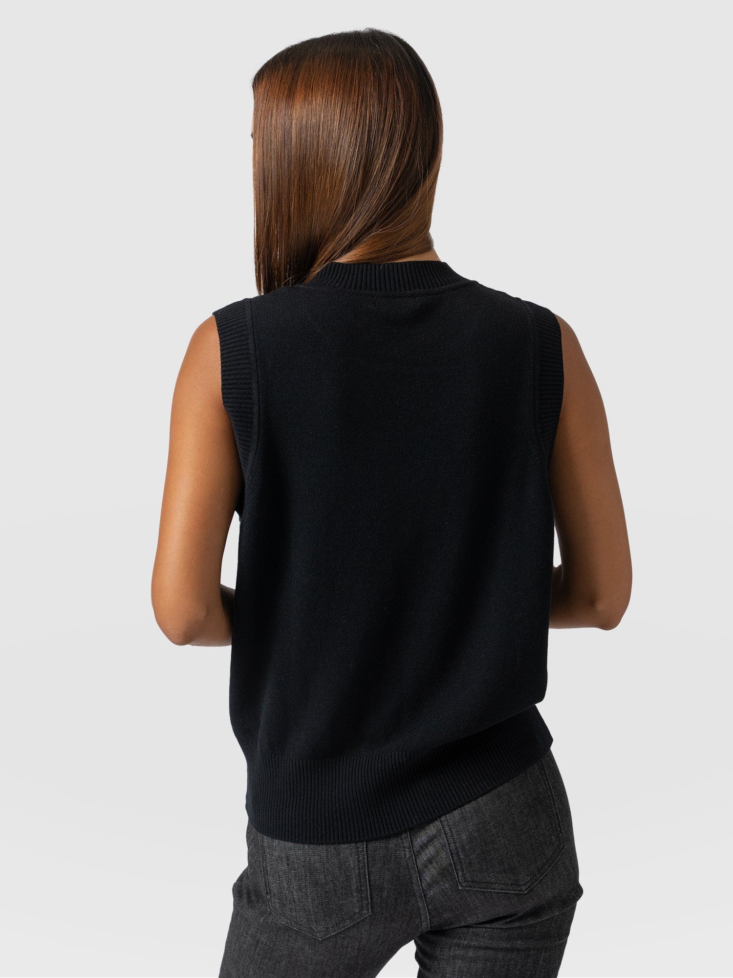 Wren Sleeveless Knit Black - Women's Vests | Saint + Sofia® USA