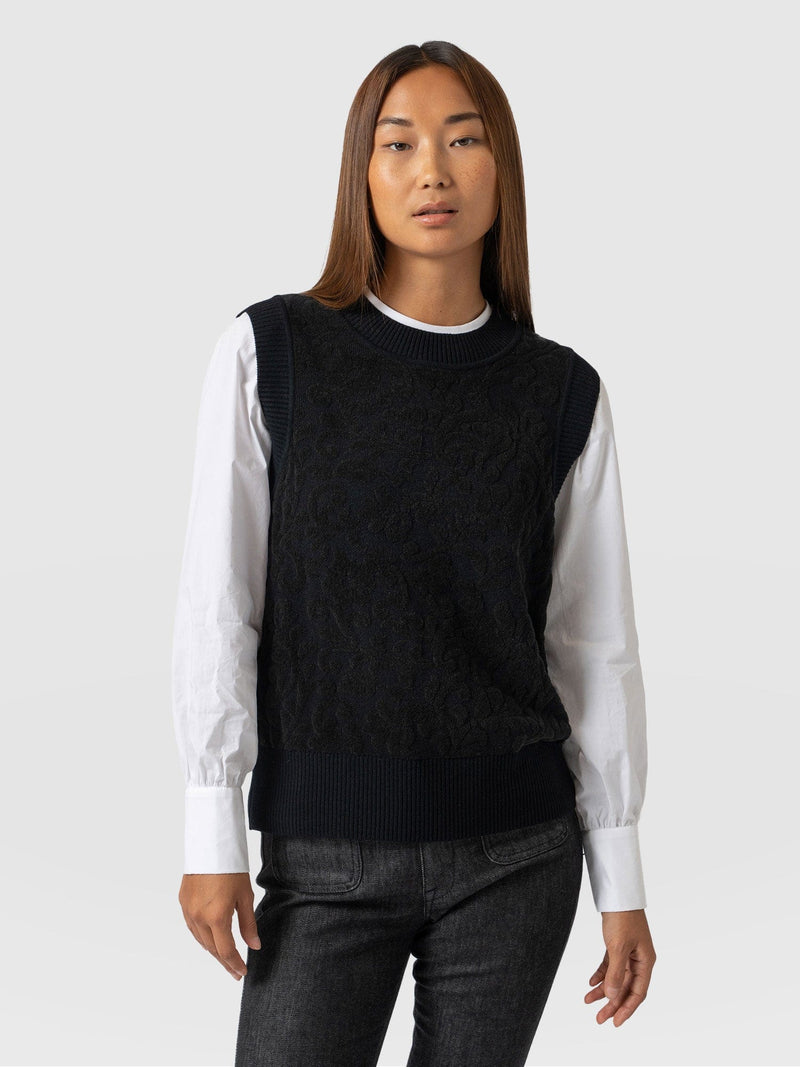 Wren Sleeveless Knit Black - Women's Vests | Saint + Sofia® USA