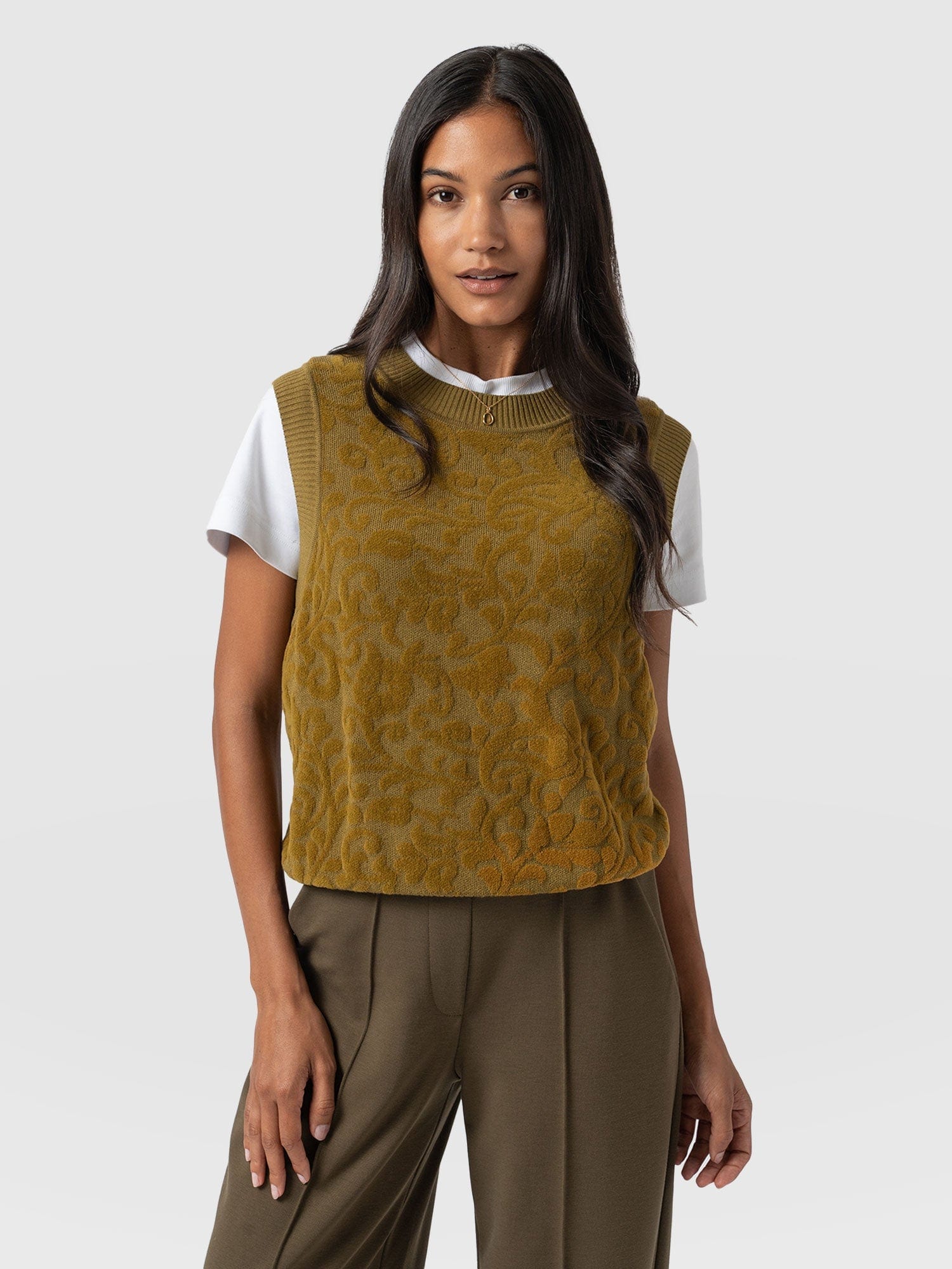 Wren Sleeveless Knit Olive - Women's Vests | Saint + Sofia® UK