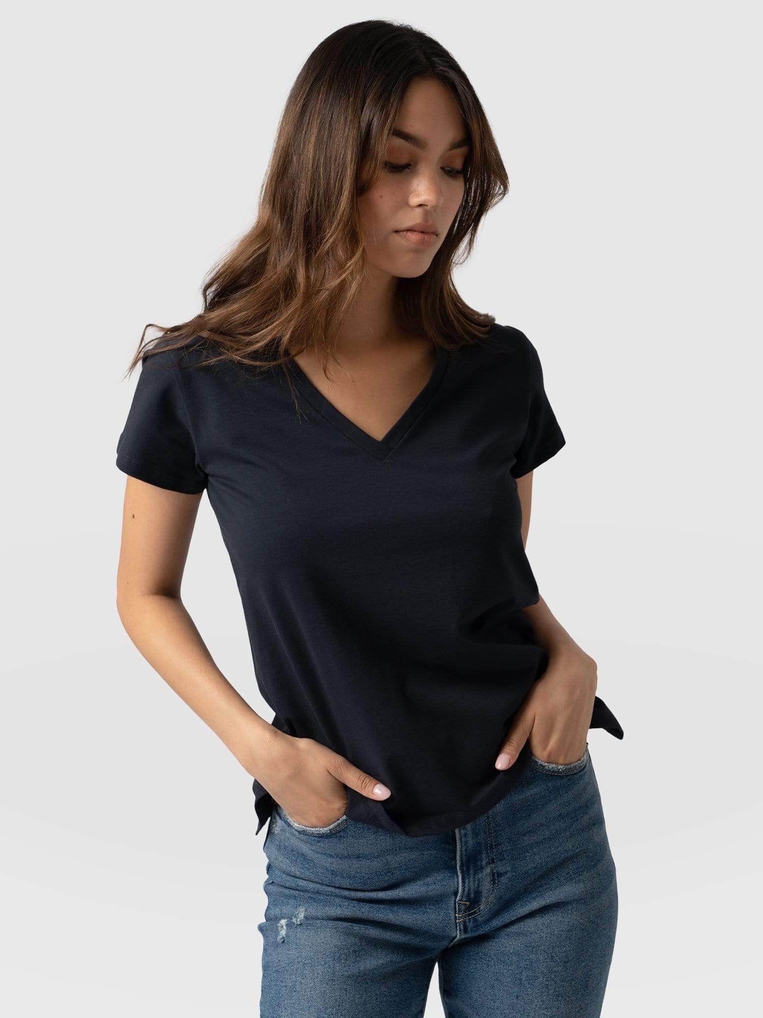 Apartment Tee Navy - Women's T-Shirts | Saint + Sofia® USA