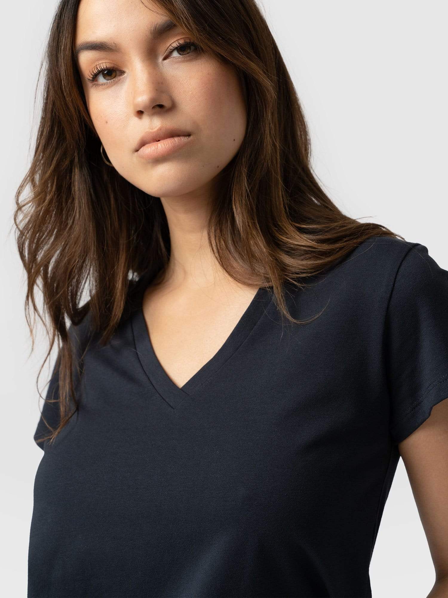 Apartment Tee Navy - Women's T-Shirts | Saint + Sofia® USA