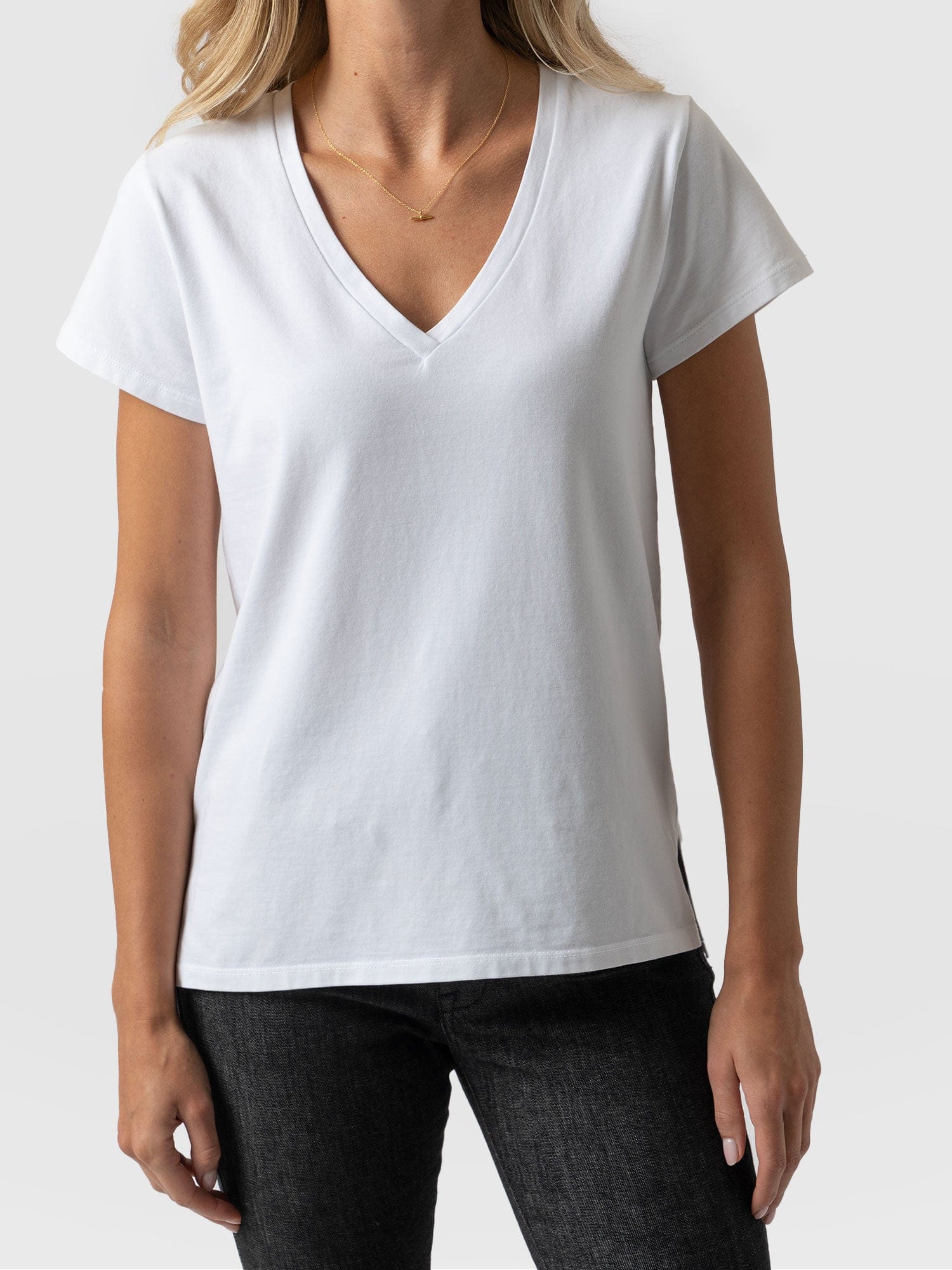 Apartment Tee White - Women's T-Shirts | Saint + Sofia® USA