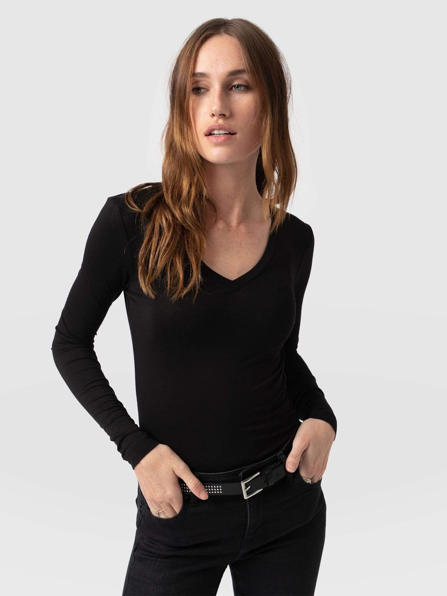 Austen V Neck Tee Black - Women's T-Shirts | Saint + Sofia® USA
