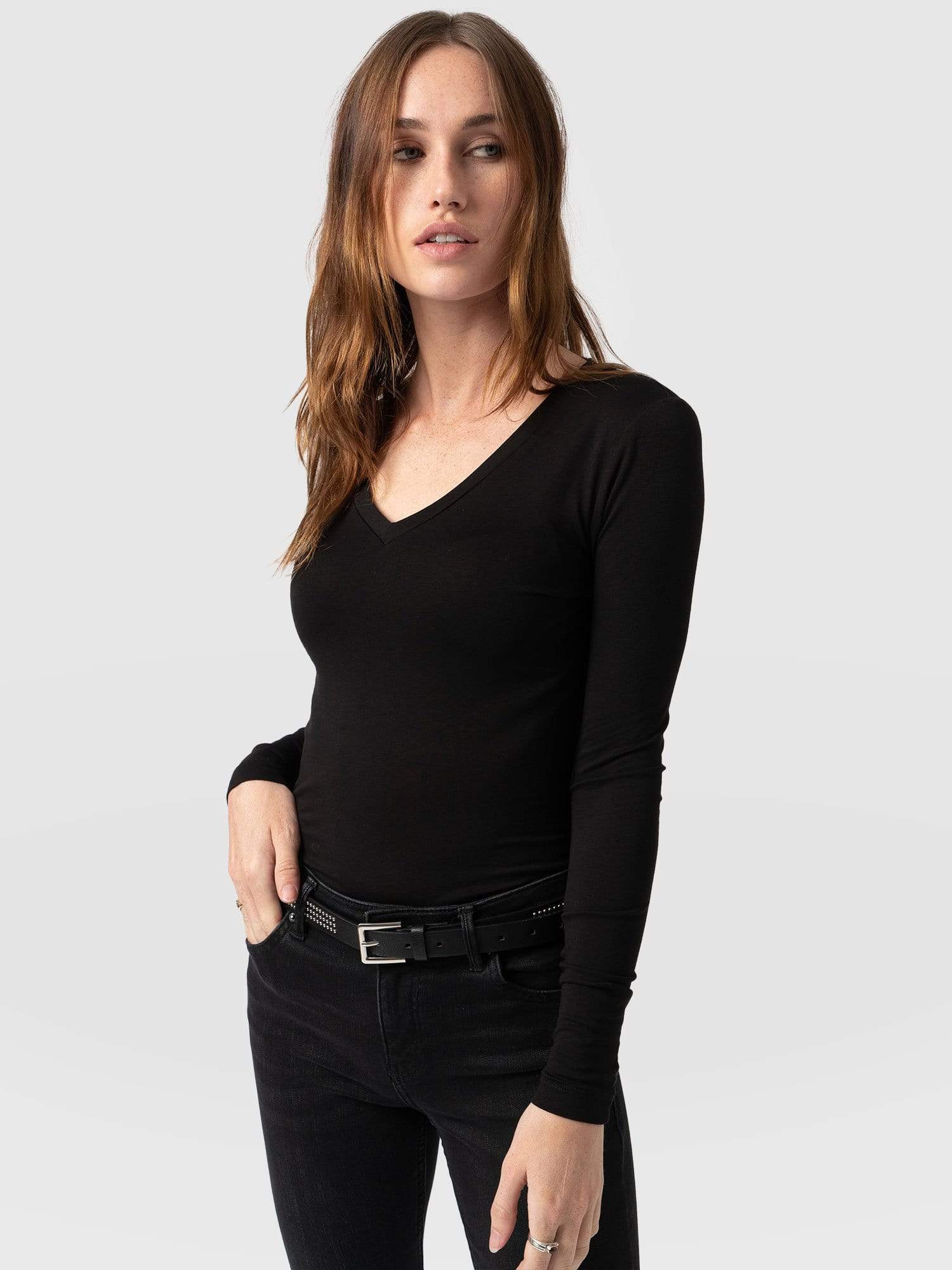 Austen V Neck Tee Black - Women's T-Shirt | Saint + Sofia® USA